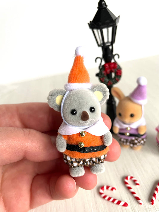 Little elves babies with candy canes — Calico Critters / Sylvanian Families