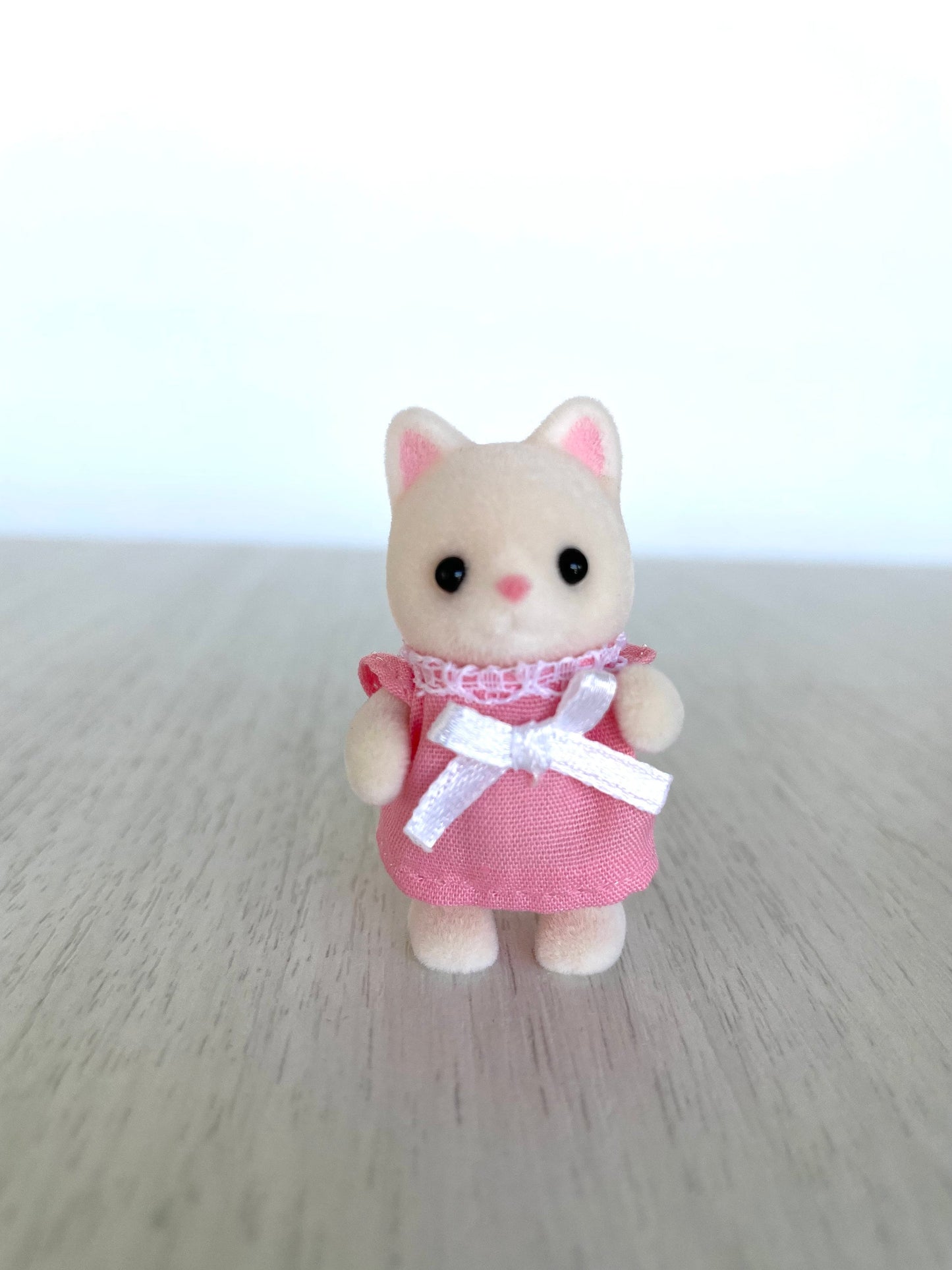 Baby Silk Cat spare critter — brand new Calico Critters / Sylvanian Families figure, naked for customizing or replacement