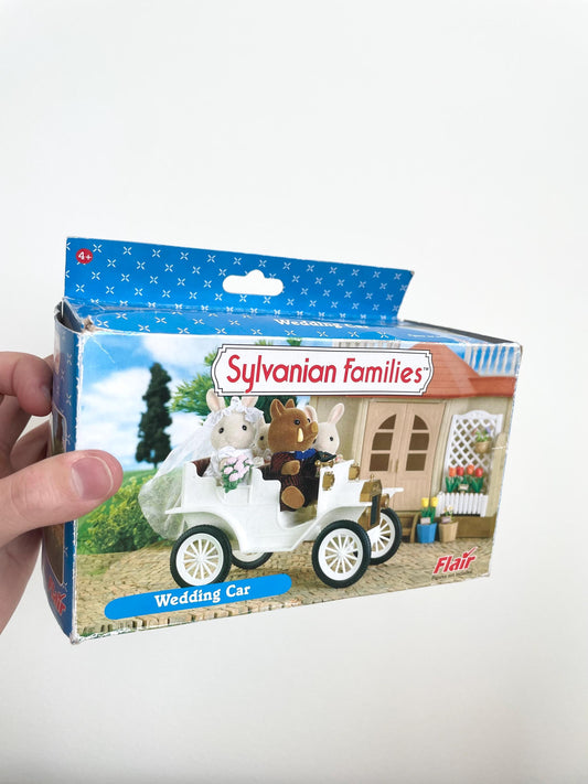 Calico Critters White Vintage Wedding Car, Urban Life Rare Sylvanian Families vehicle