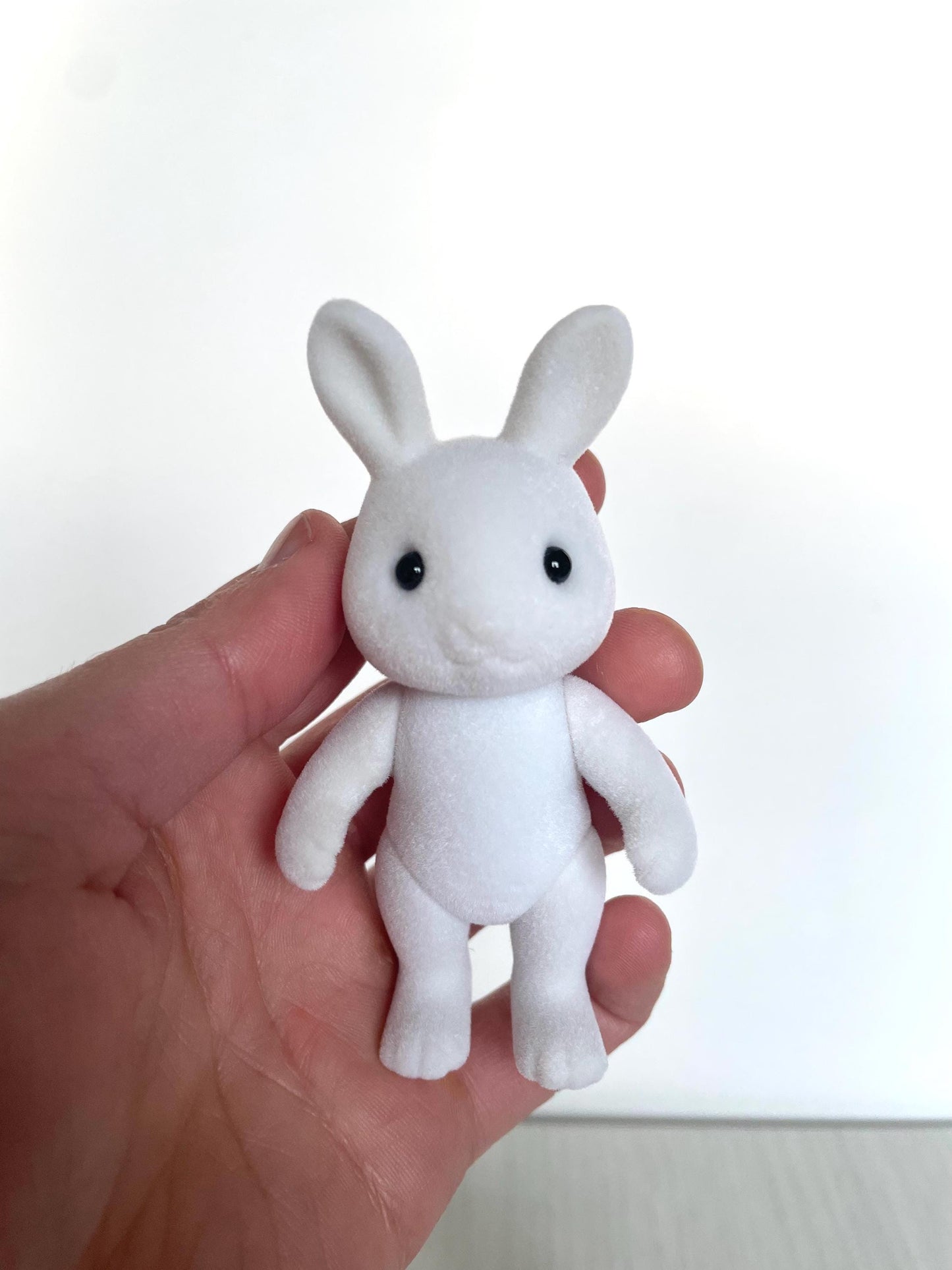 Adult snow-warren white rabbit spare critter — brand new Calico Critters / Sylvanian Families figure, naked for customizing or replacement