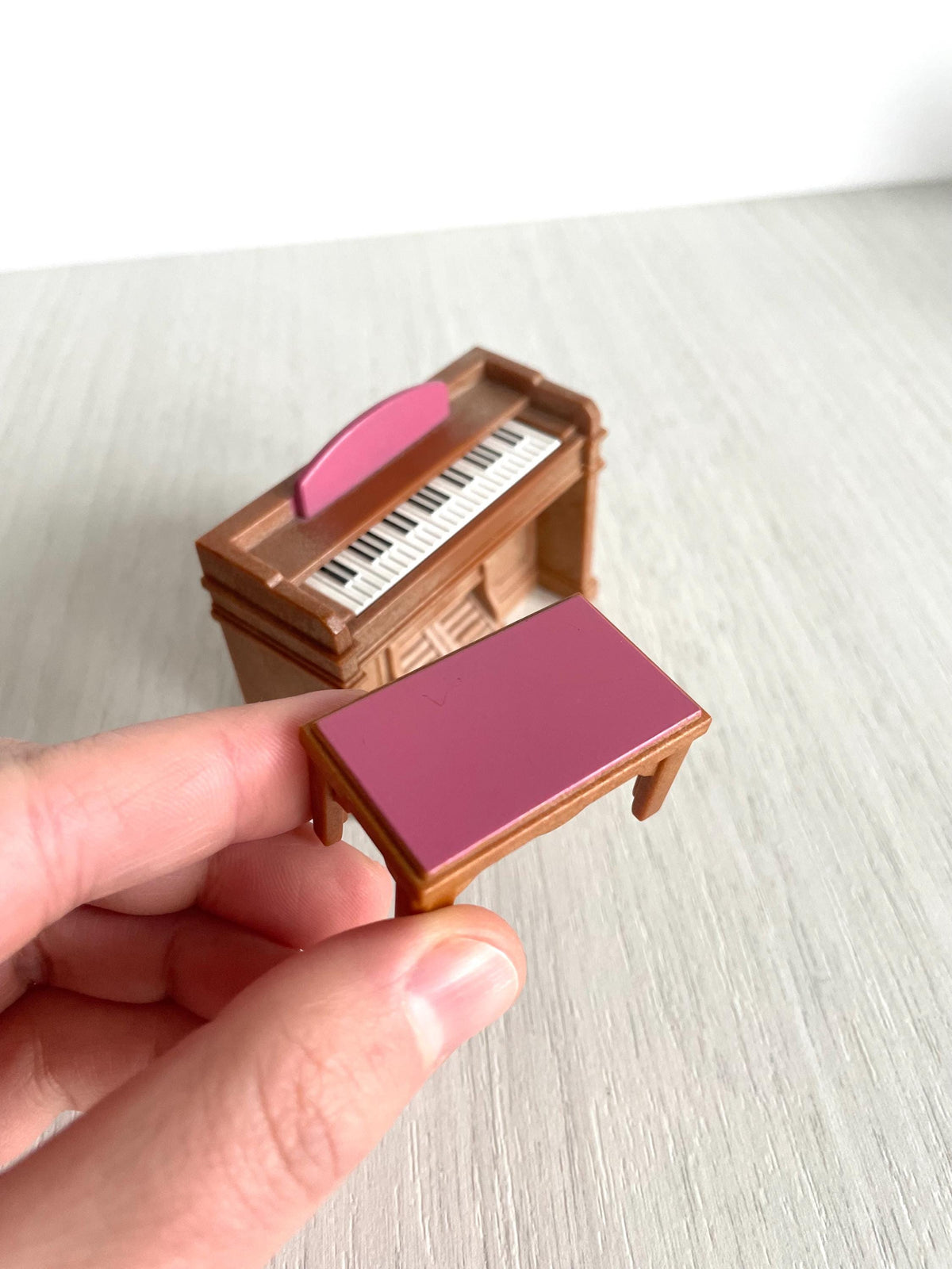 Vintage dollhouse piano, Sylvanian Families Rainbow nursery piano replacement part, photo 6