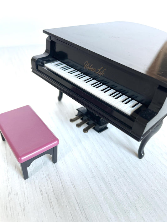 Vintage Urban Life Sylvanian Families black grand piano with repaired piano leg, Retro Collectible — Calico Critters