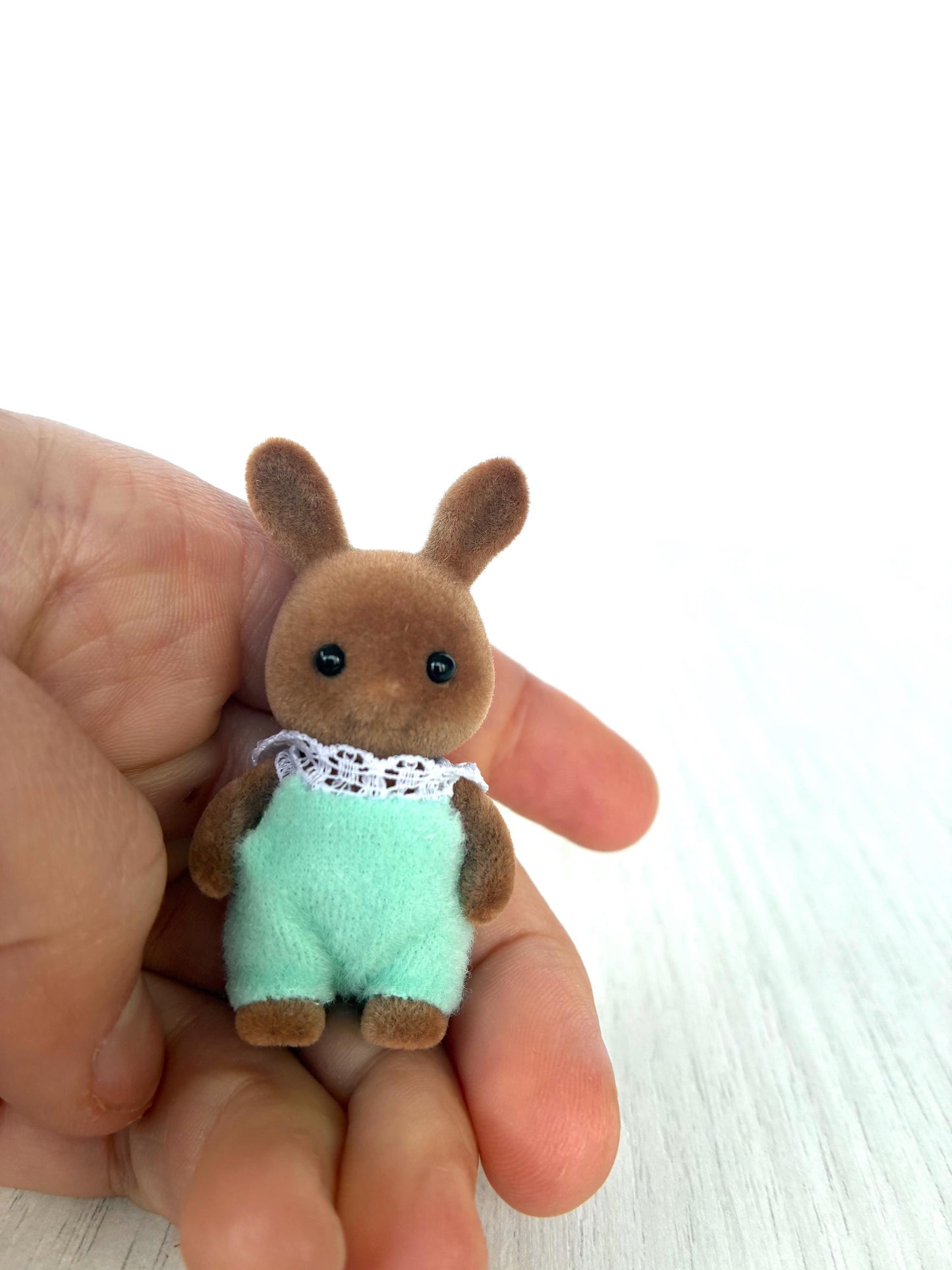 Calico Critters Brown Wildwood Rabbit baby, Sylvanian Families bunny