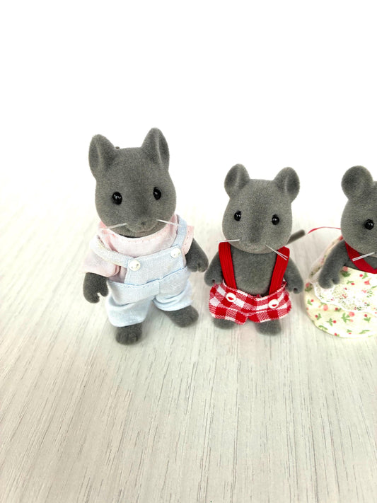 Vintage Sylvanian Families Thistlethorn Grey Mouse Family, Rare Flocked Tails — Calico Critters
