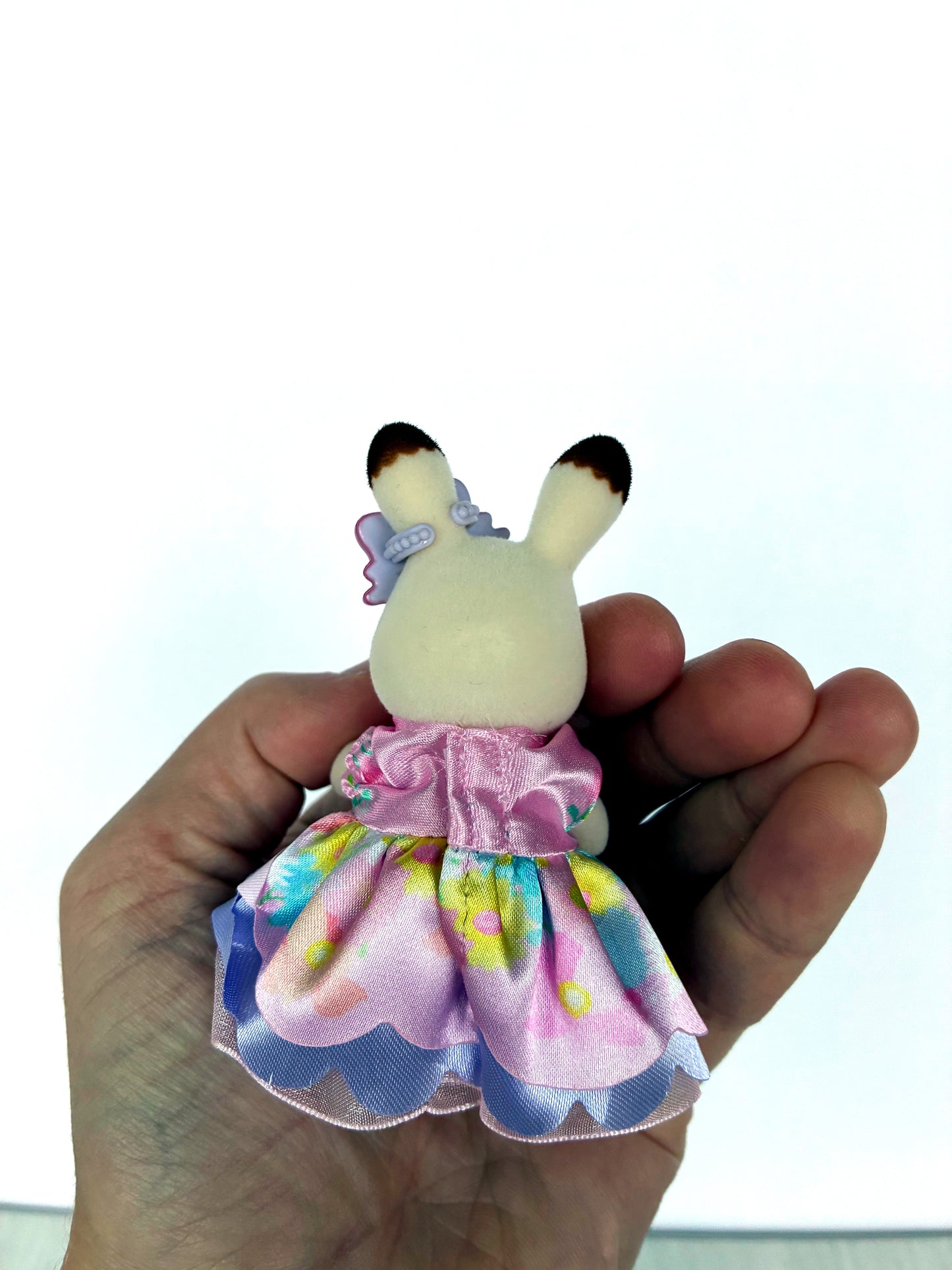 Back view with hair bow, Chocolate Rabbit girl Flowering Princesses