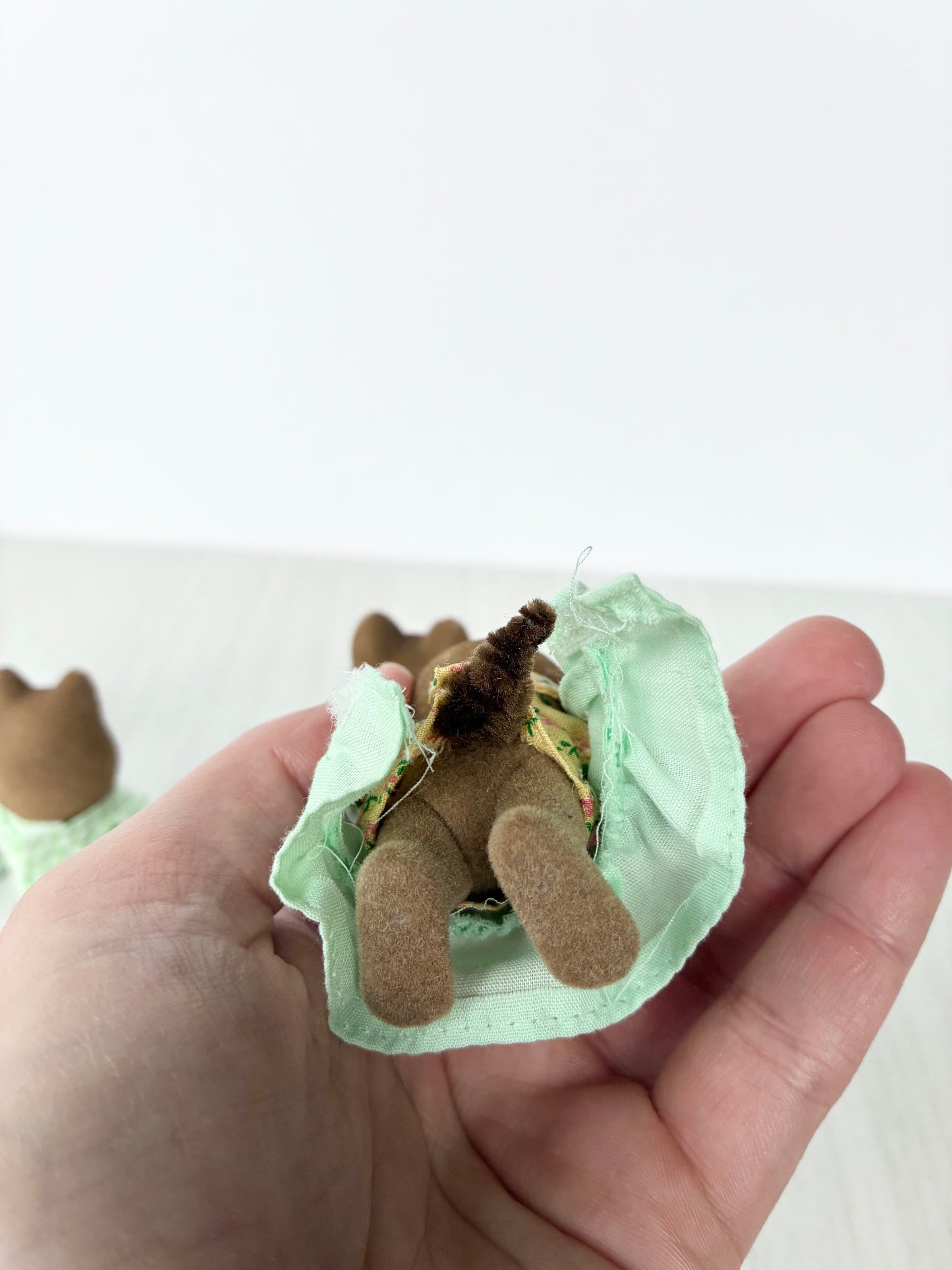 Calico Critters Sylvanian Families hound dog figure detail