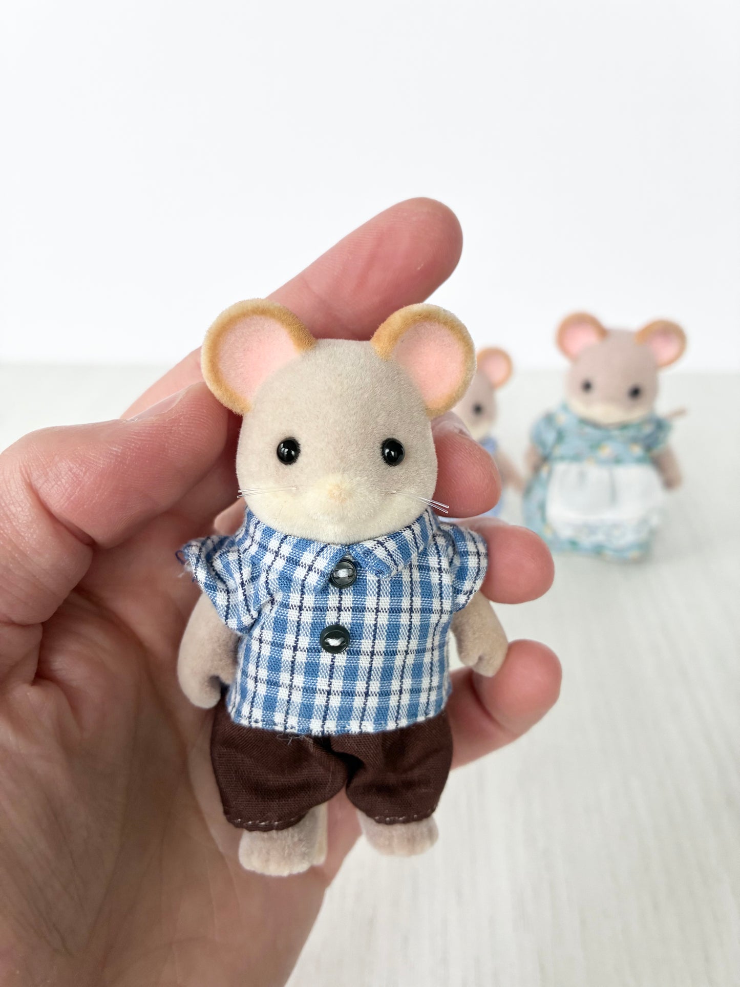 Calico Critters Sylvanian Families mouse father figure in blue plaid shirt