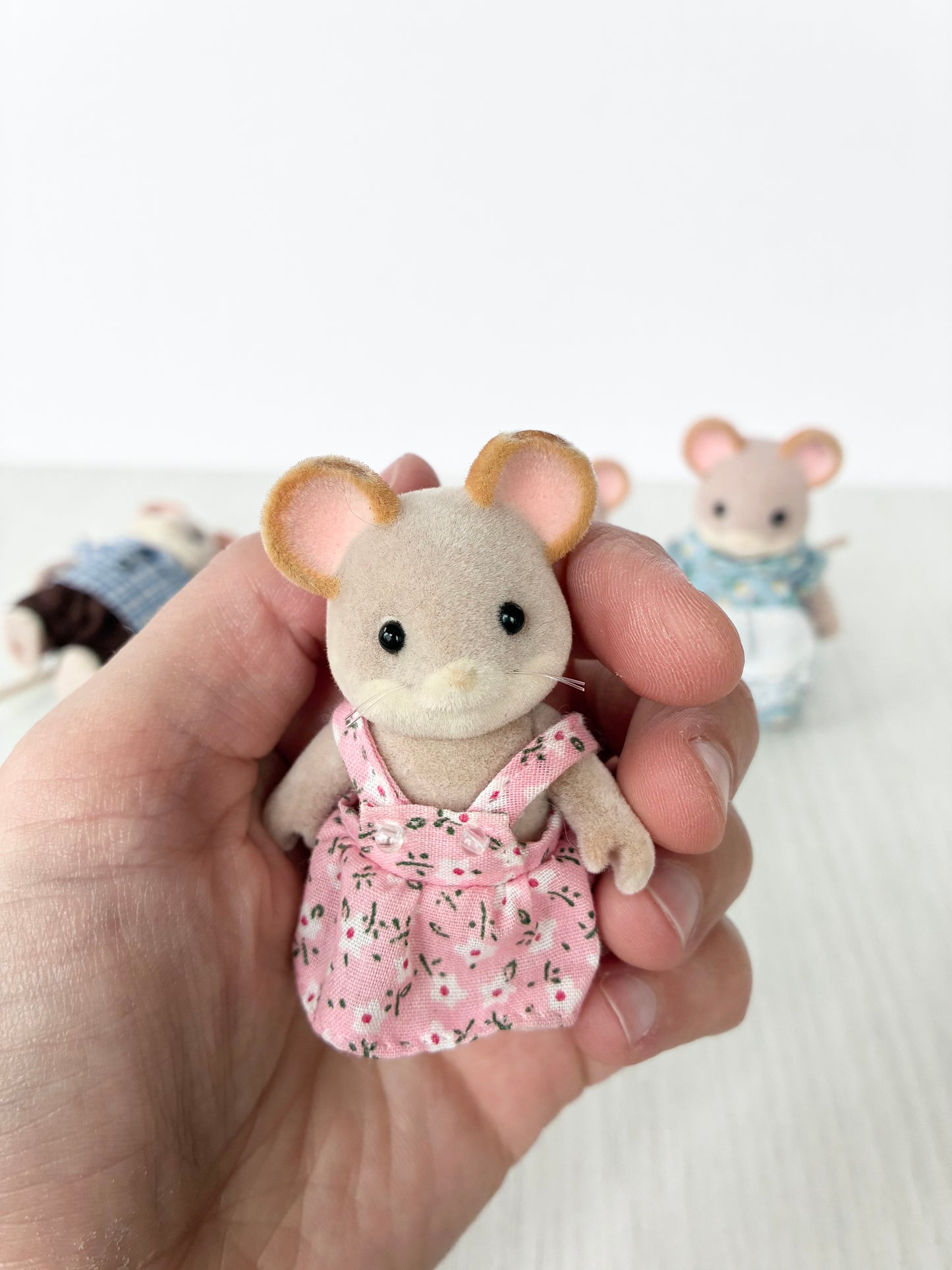 Calico Critters Sylvanian Families mouse mother figure in pink floral dress