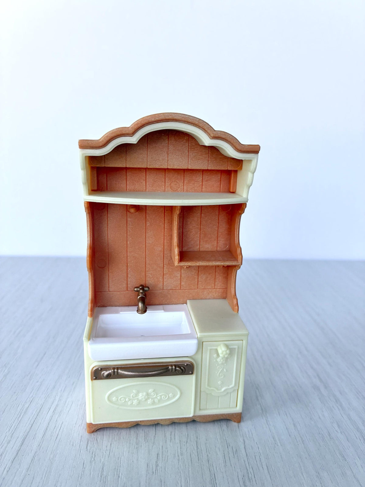 Miniature dollhouse kitchen sink unit, Calico Critters Kitchen Play Set, Sylvanian Families - front view standing on the table