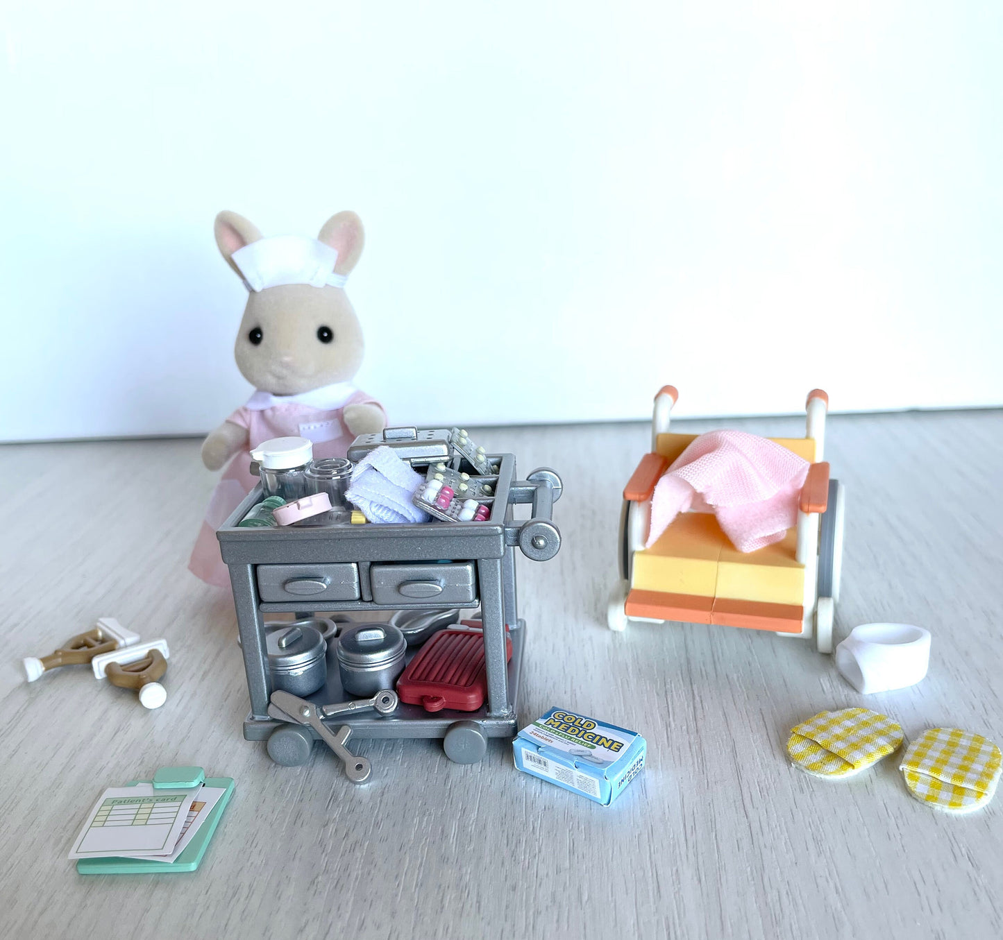 Calico Critters Nurse set new in box — Sylvanian Families