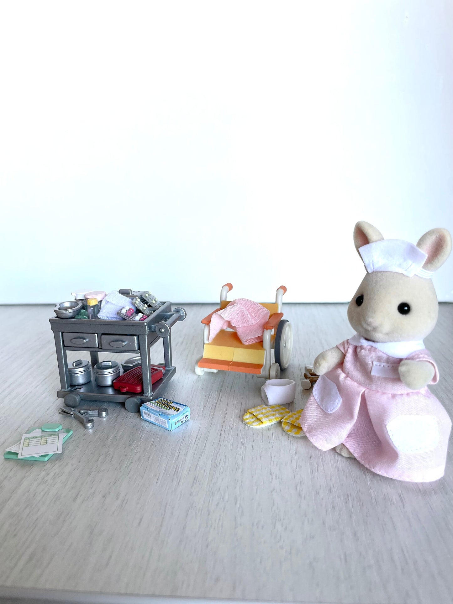 Calico Critters Nurse set new in box — Sylvanian Families