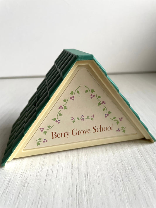 Calico Critters Berry Grove School working clock, Sylvanian families school clock