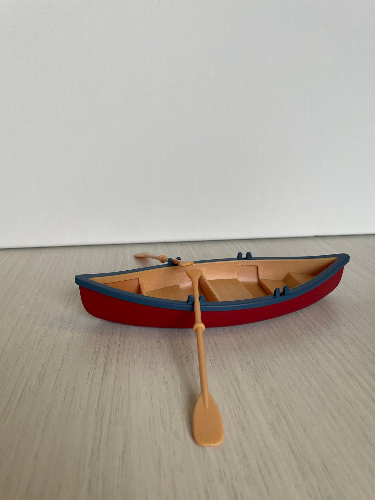 Calico Critters red canoe and oars, Sylvanian families, photo 3