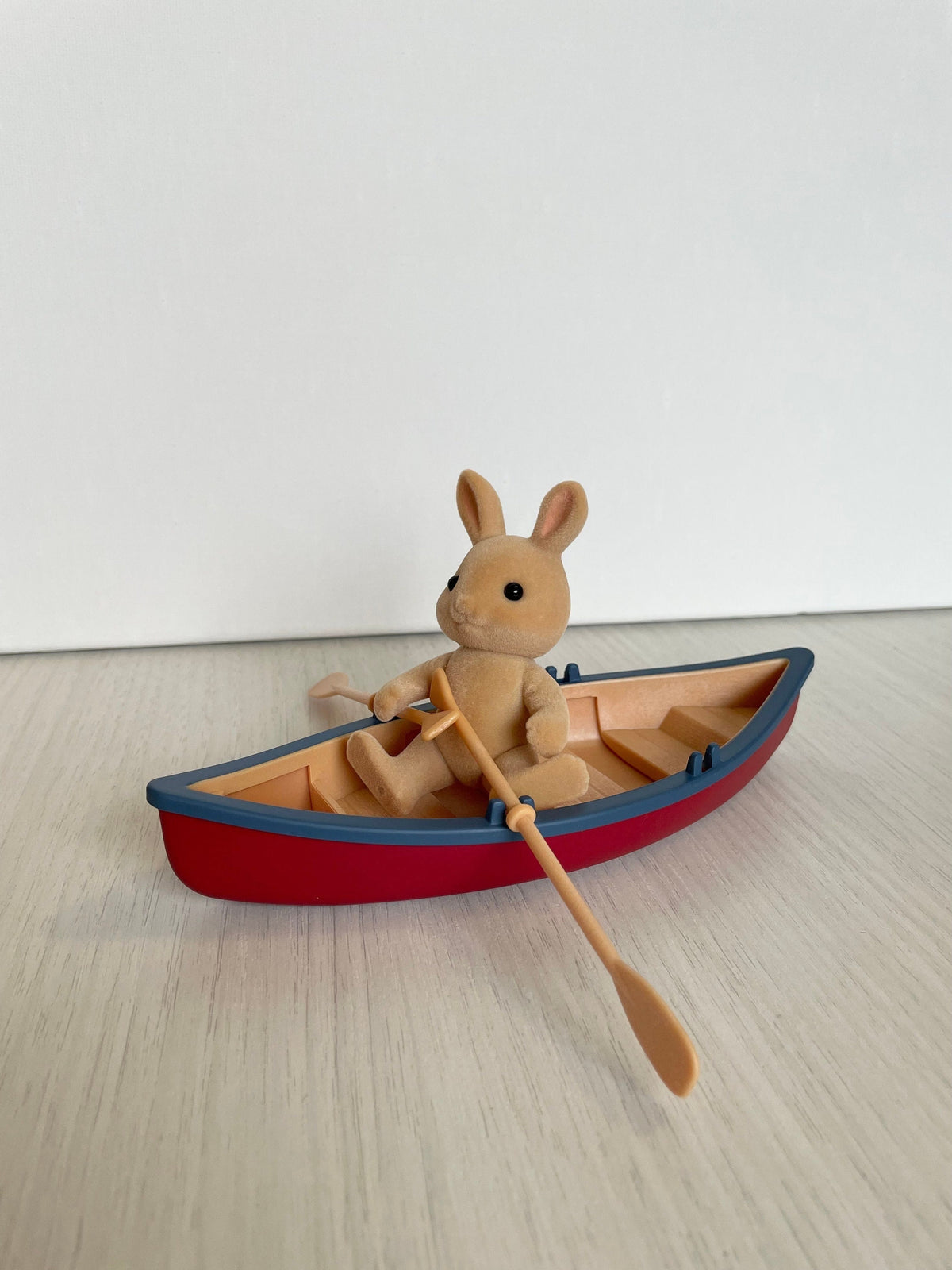 Calico Critters red canoe and oars, Sylvanian families, photo 2