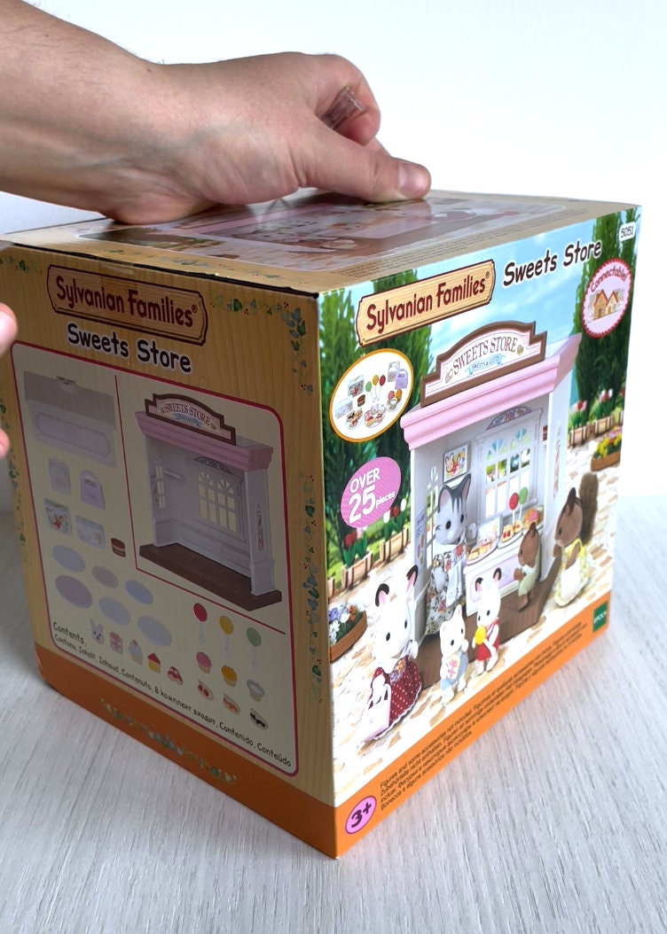 Calico Critters Sweets Store complete and like new — Sylvanian Families