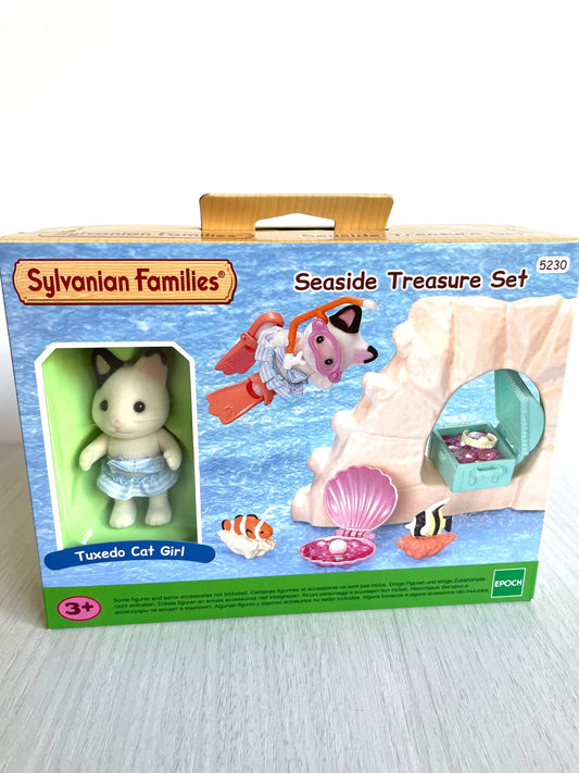 Calico Critters Seaside Treasure Set, snorkle and flippers with Lily Tuxedo Cat — Sylvanian Families