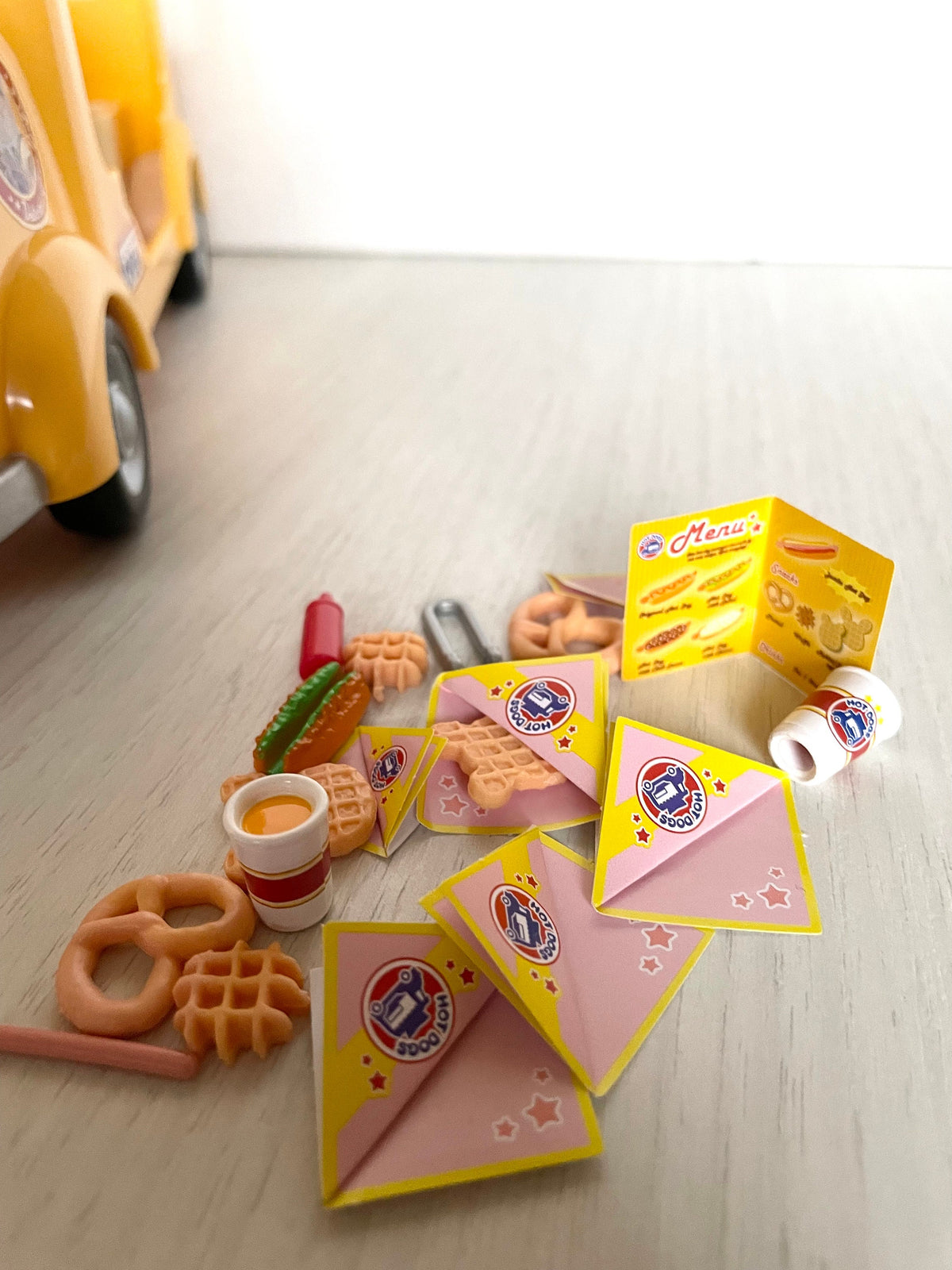 Calico Critters Hot Dog Van New in Sealed Box, Sylvanian Families Food Truck with Over 30 Pieces, Discontinued, photo 8