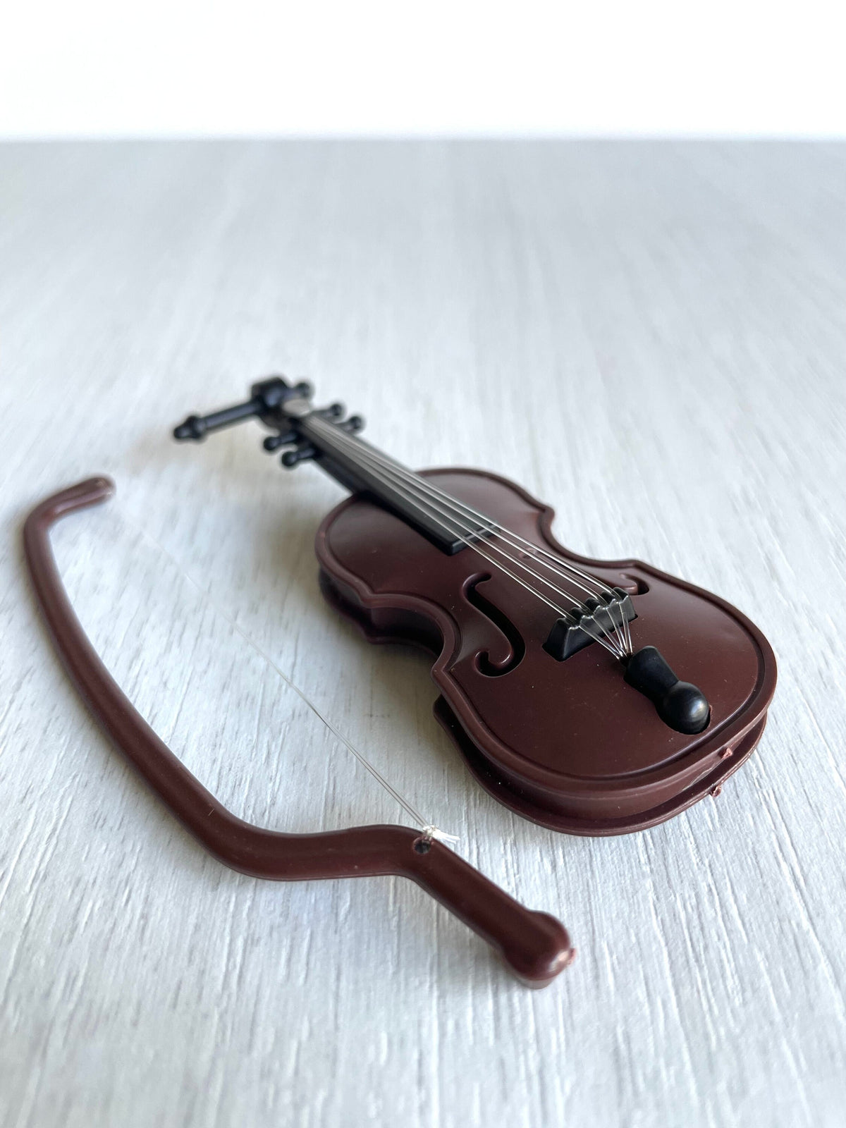 Miniature cello and tiny violin for Calico Critters and Sylvanian Families, photo 8
