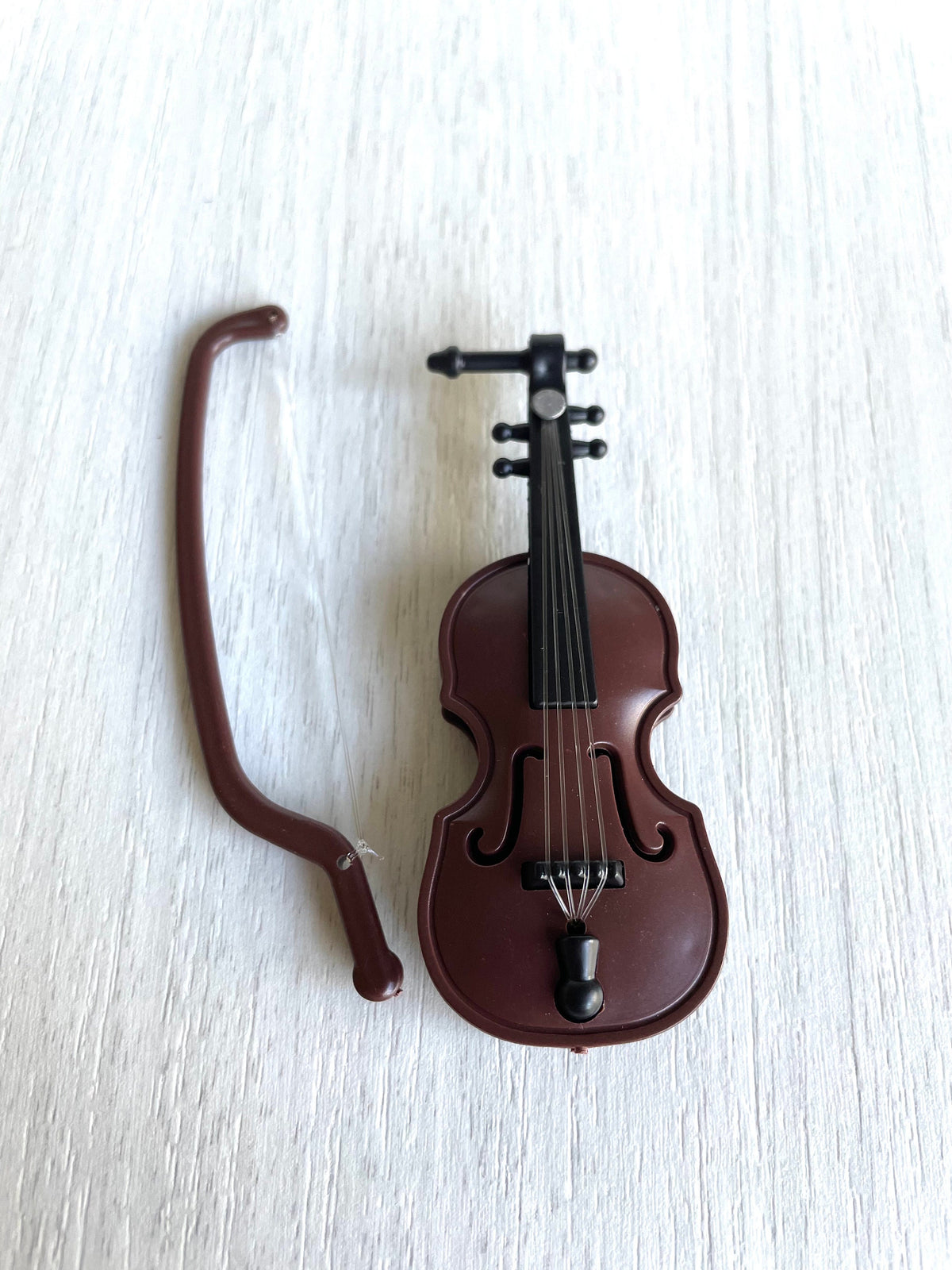 Miniature cello and tiny violin for Calico Critters and Sylvanian Families, photo 9