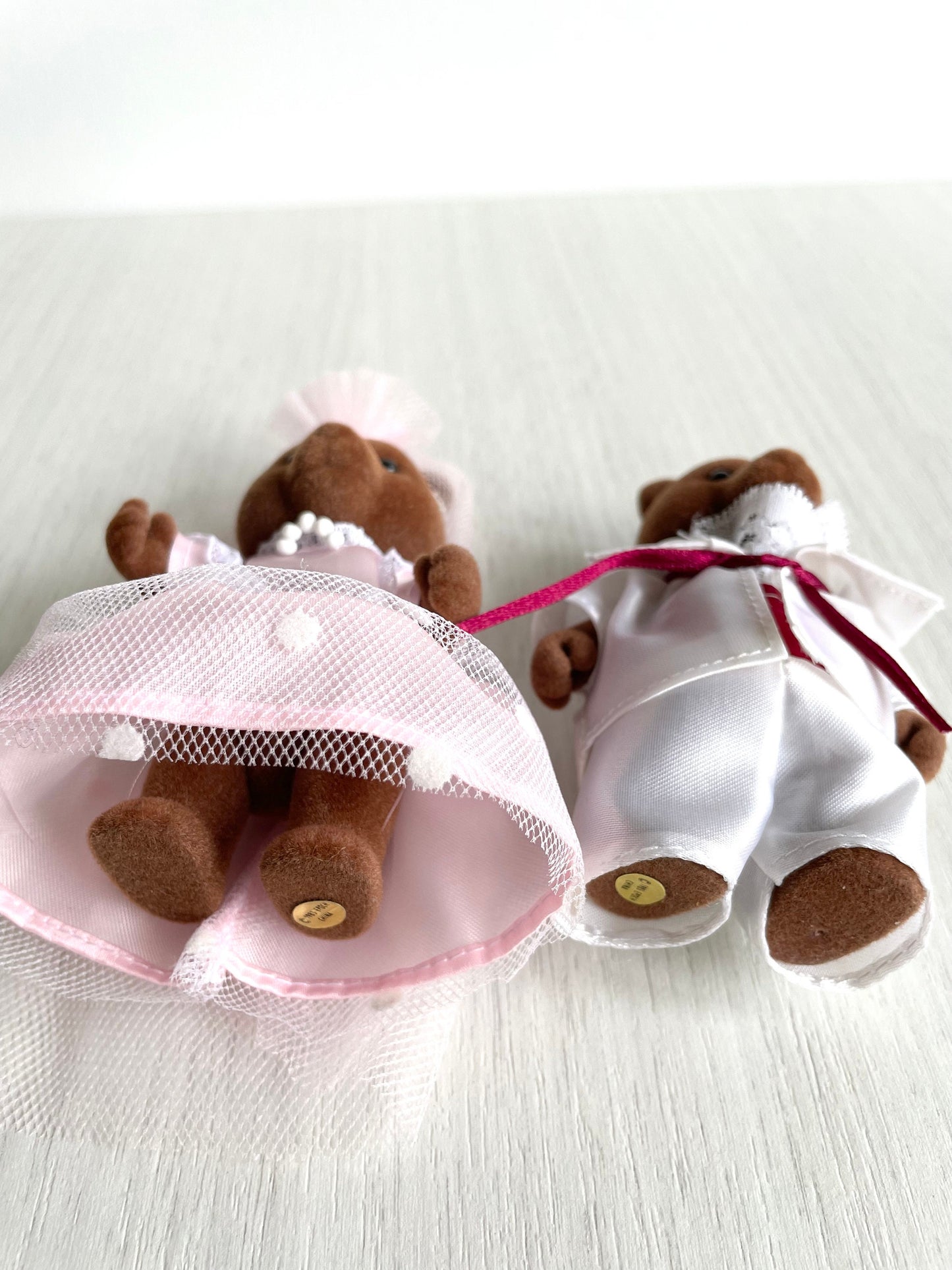 Timbertop wedding bears outfit detail — vintage Sylvanian Families / Calico Critters