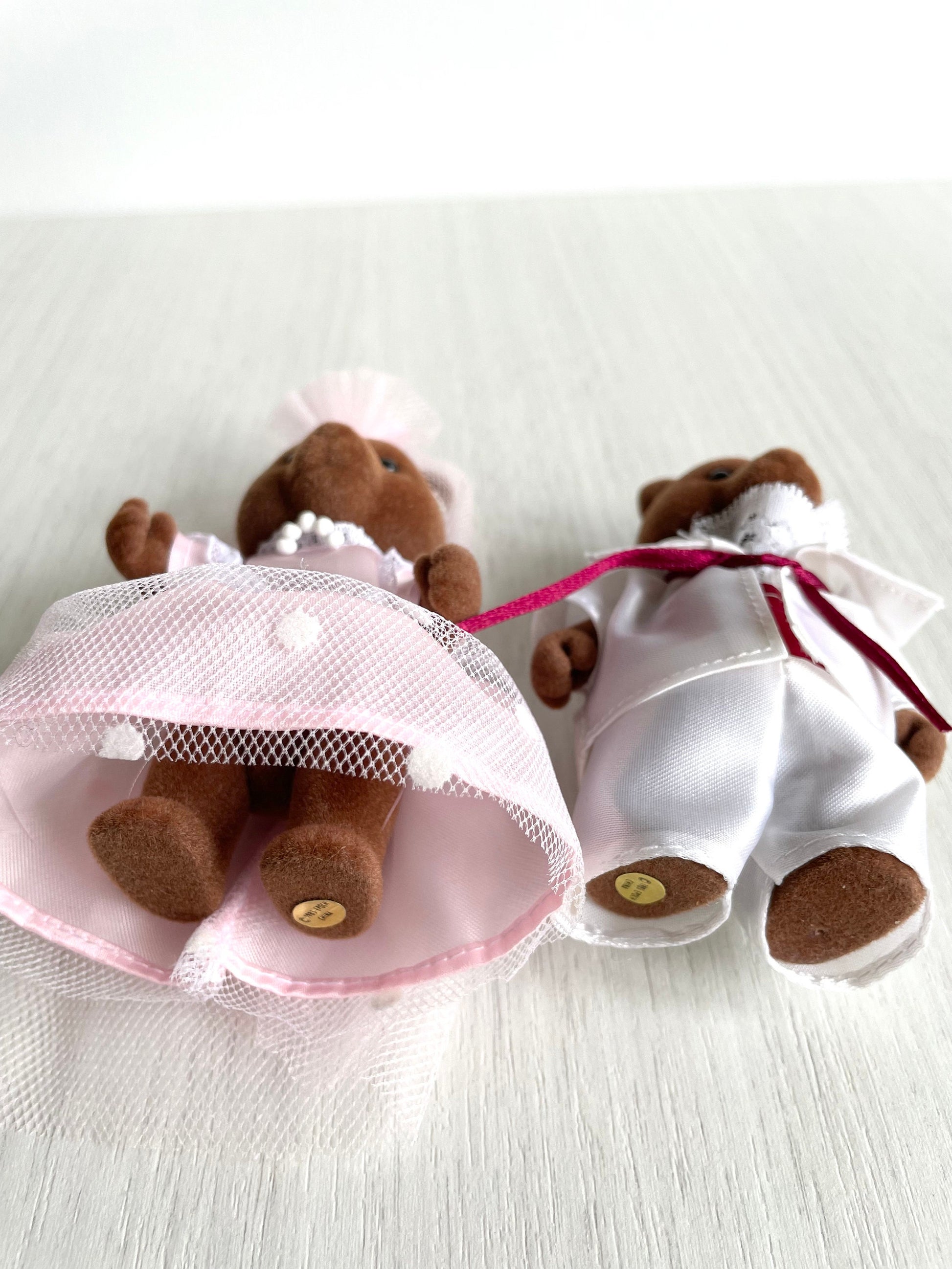 Timbertop wedding bears outfit detail — vintage Sylvanian Families / Calico Critters