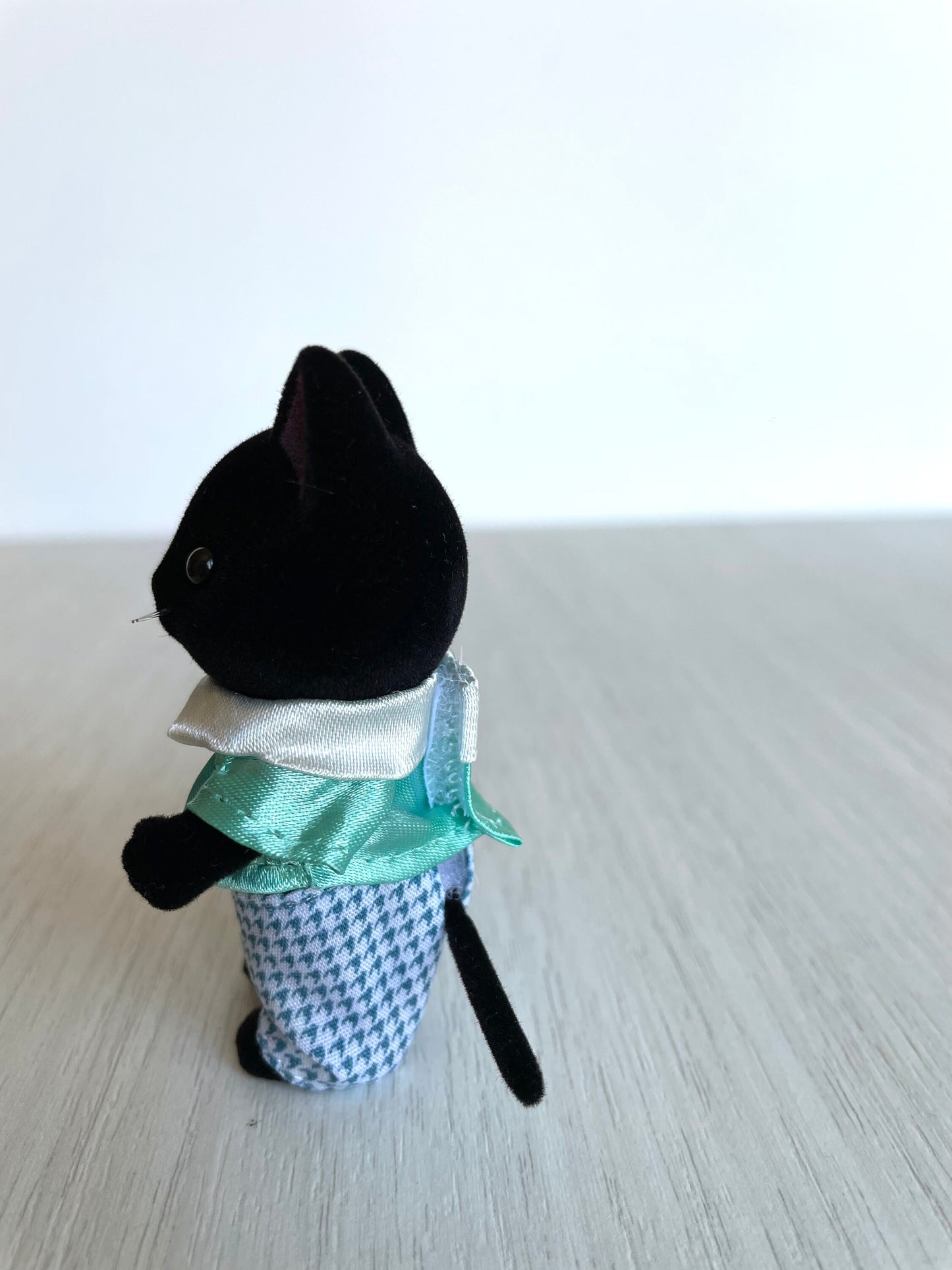 Midnight cat family group — Sylvanian Families / Calico Critters