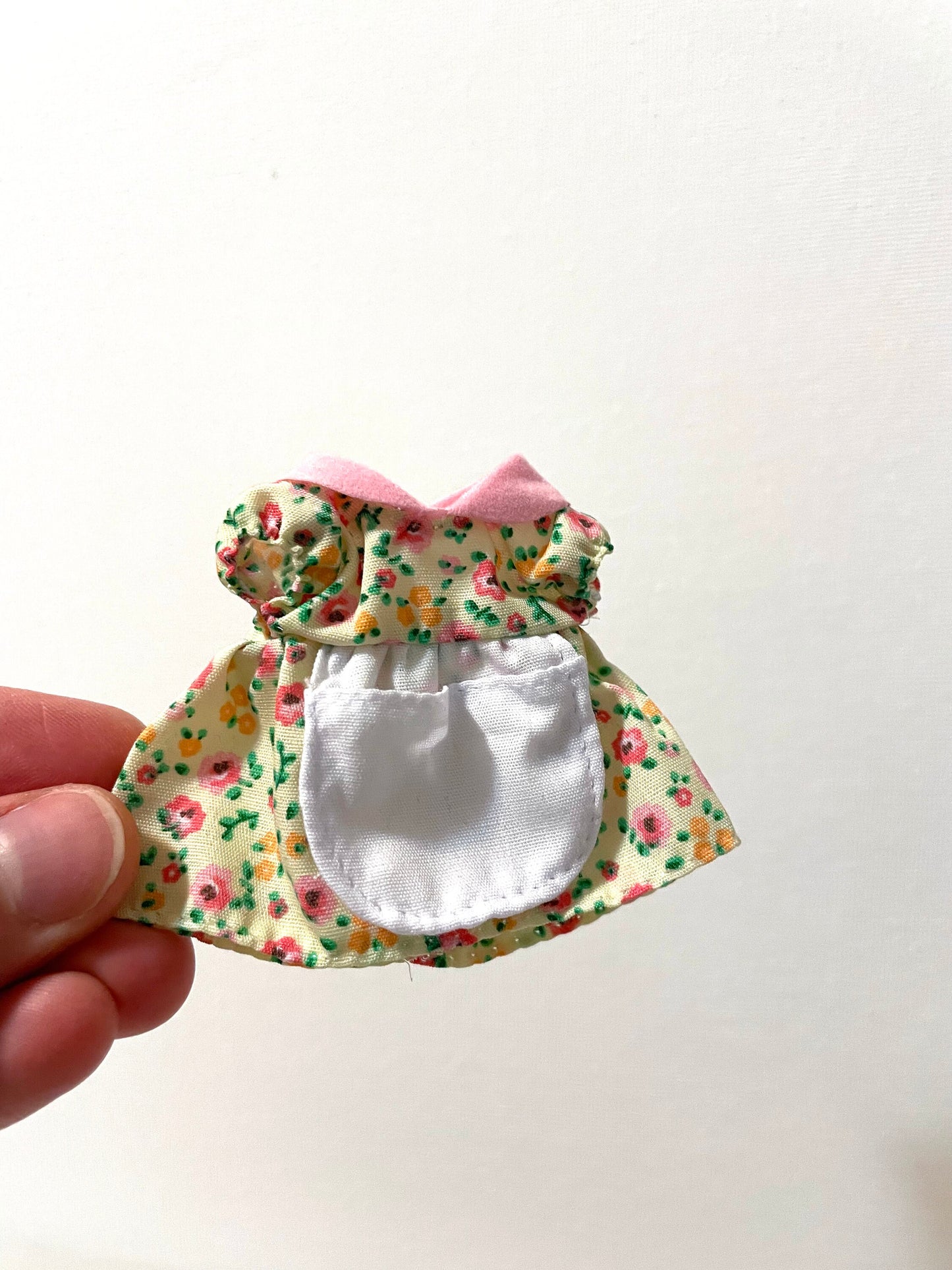 Calico Critters spare clothes outfits, Sylvanian Families dresses
