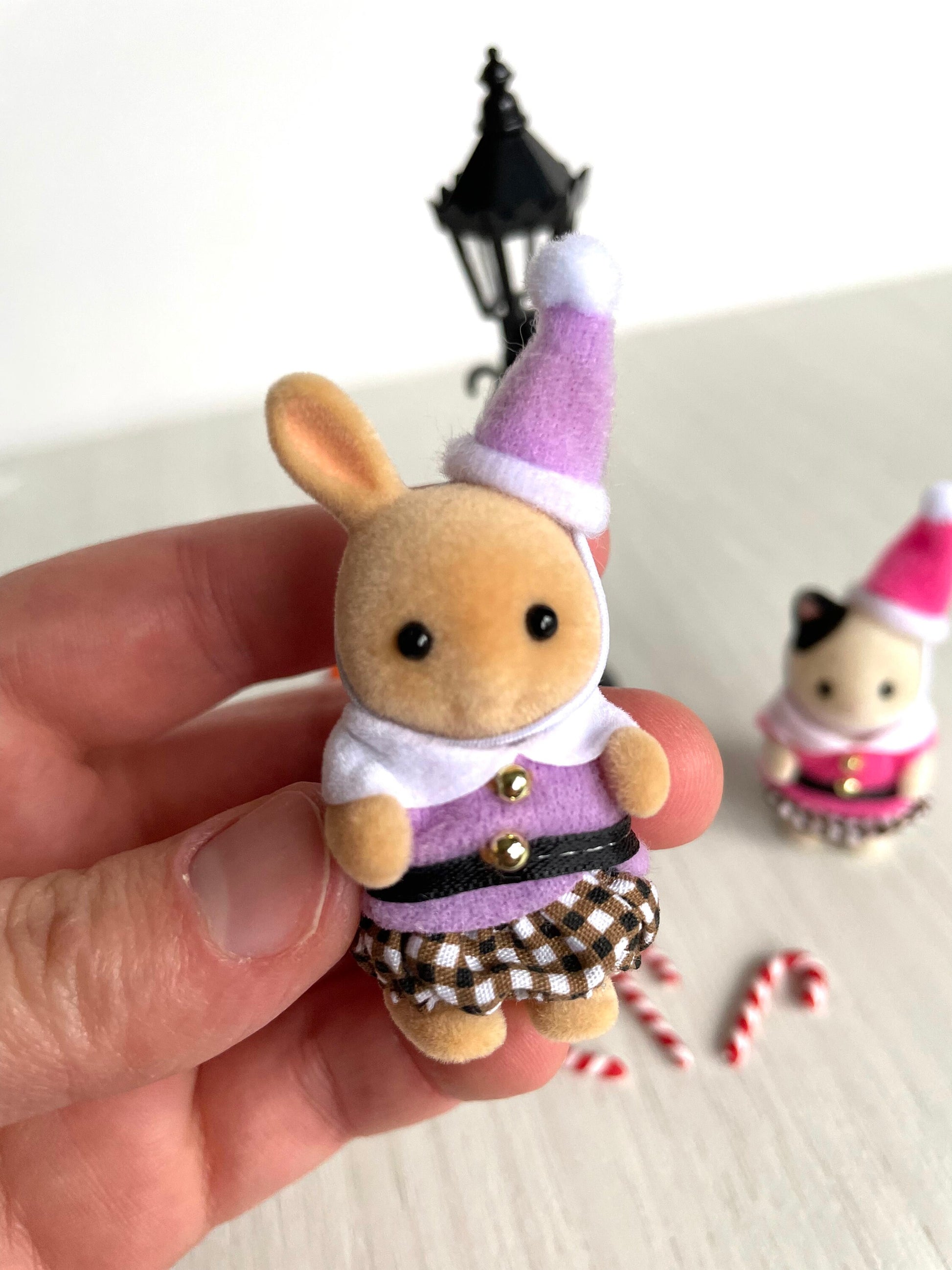 Christmas elf outfits detail — Calico Critters / Sylvanian Families