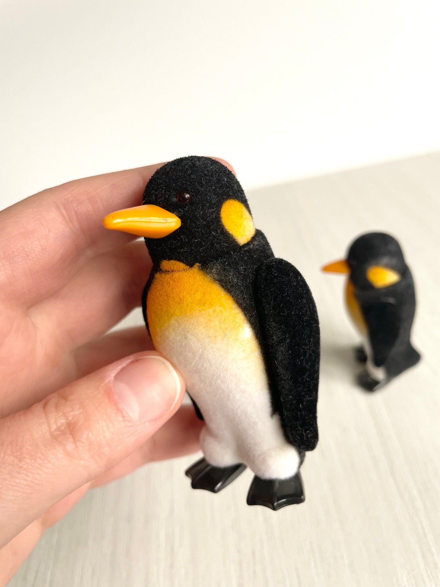 De Burg penguin mama chest detail — Sylvanian Families / Calico Critters
