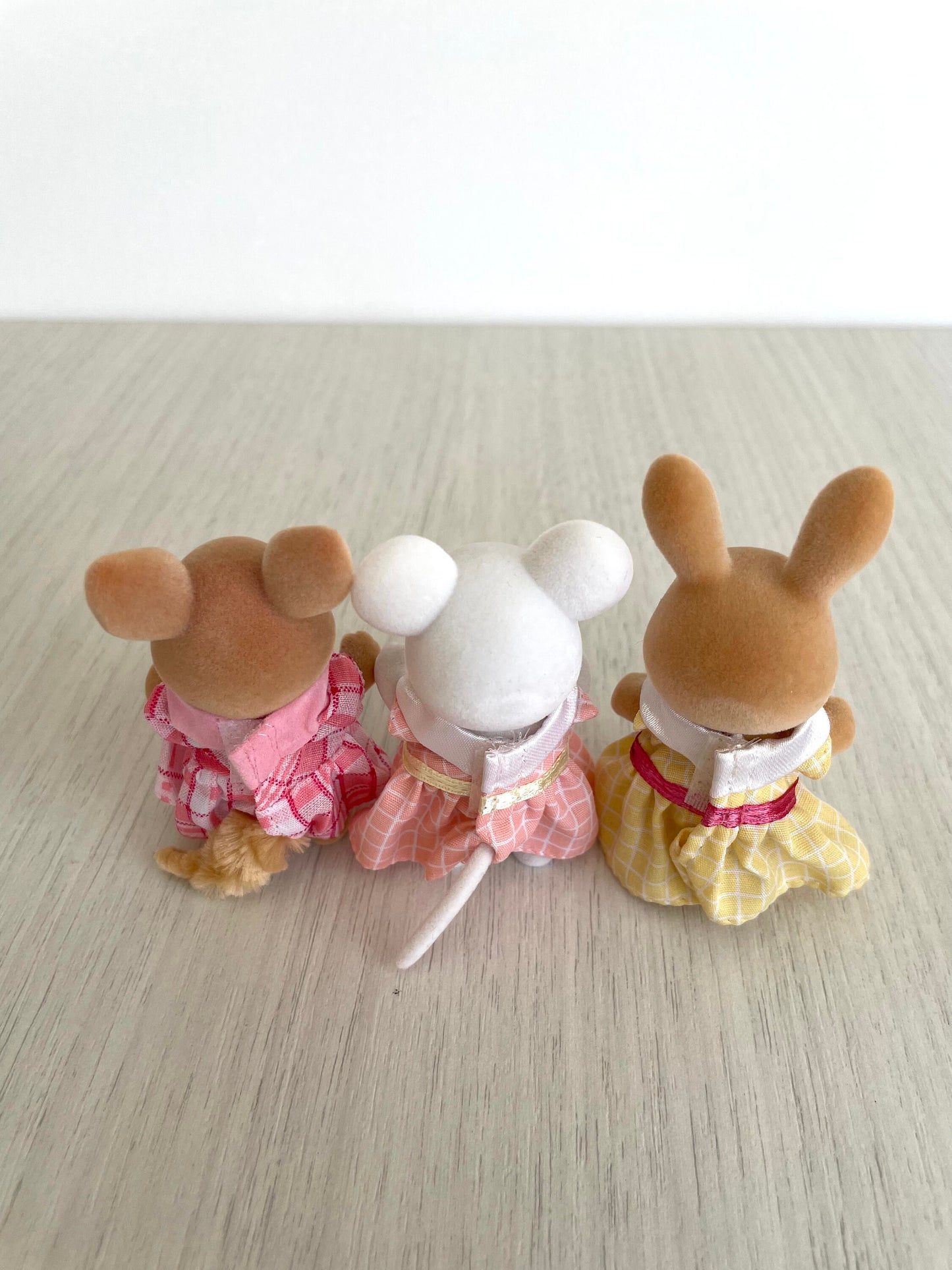 Calico Critters tea party custom set with kangaroo girl, bunny, mouse, tea cups, food pastries and table — Sylvanian Families