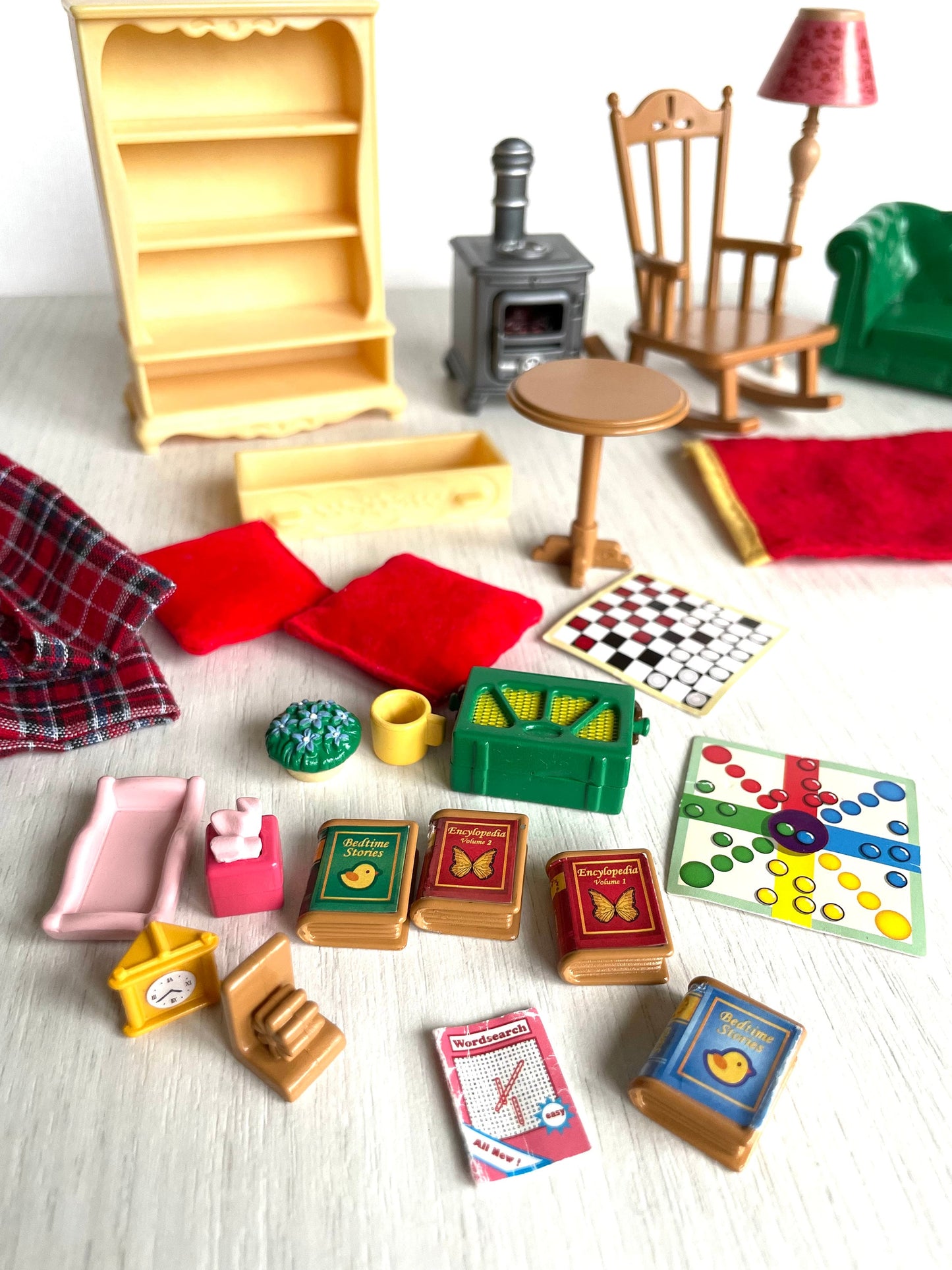 Vintage Sylvanian Families Cosy Living Room Set complete display — Calico Critters