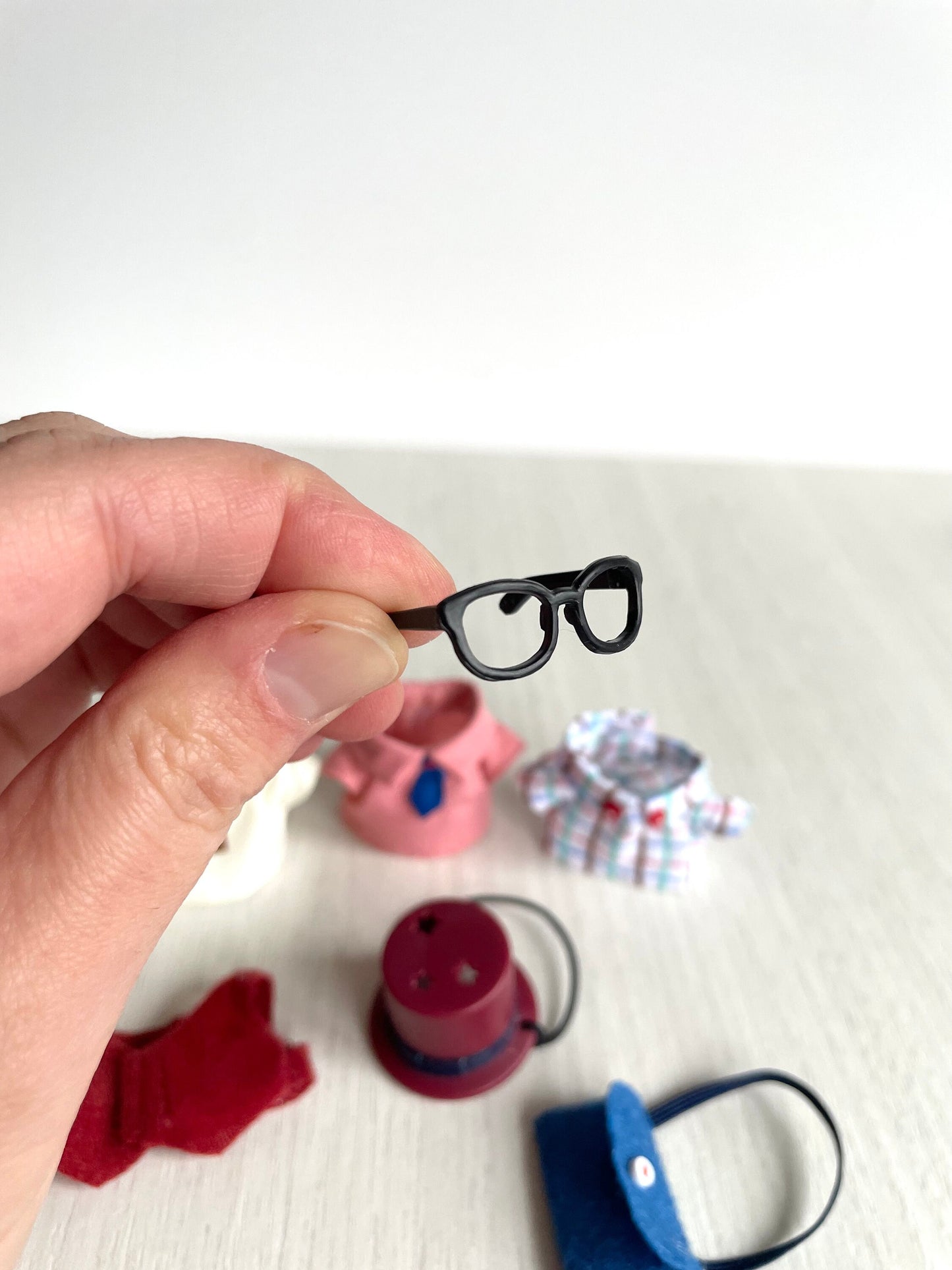 Calico Critters spare adult dad clothing items, Sylvanian Families collared shirts and accessories