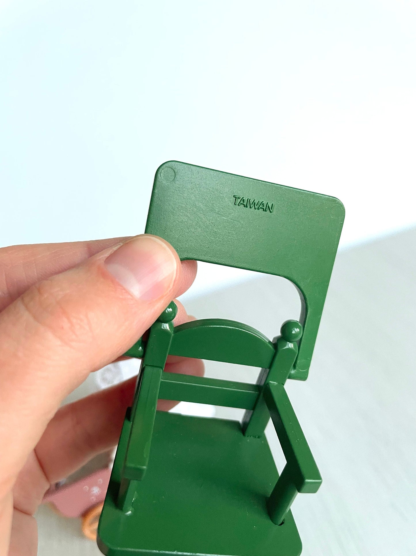 Green high chair detail — Sylvanian Families / Calico Critters
