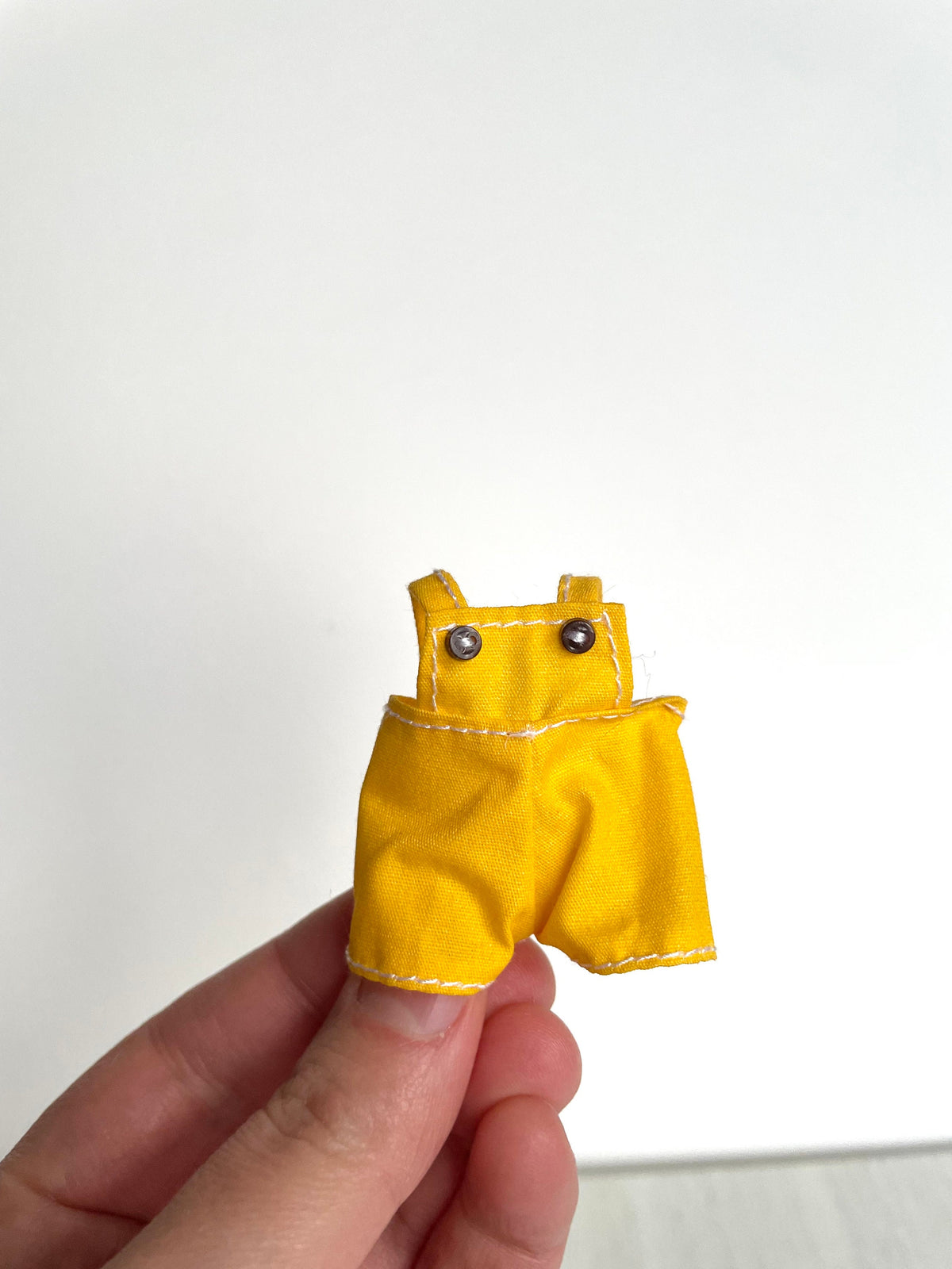 Calico Critters spare adult dad clothing items, Sylvanian Families collared shirts and accessories, you choose! Red vest, glasses, satchel, photo 8