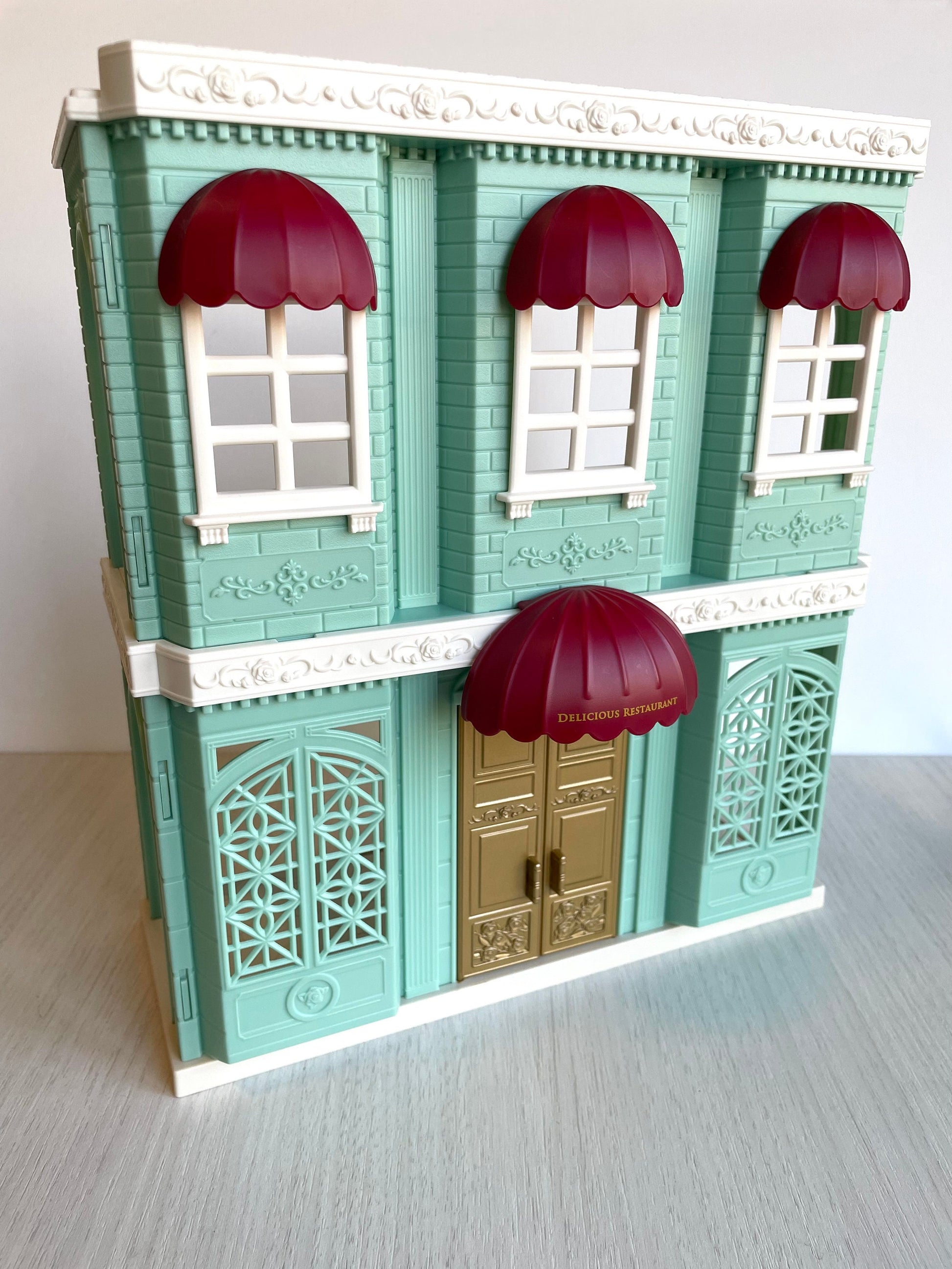 Calico Critters building with Gold door — Sylvanian Families