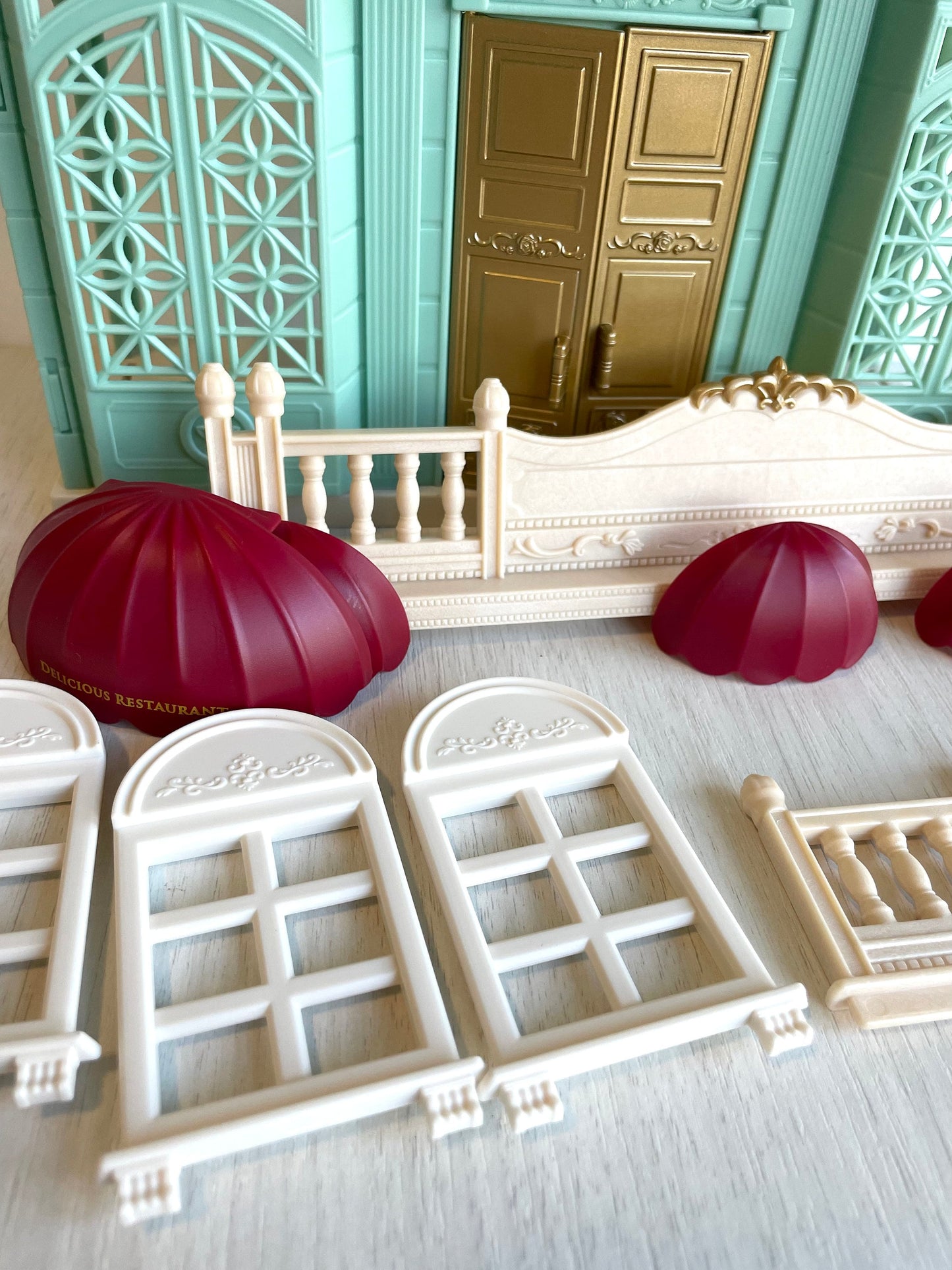 Calico Critters building with Gold door — Sylvanian Families