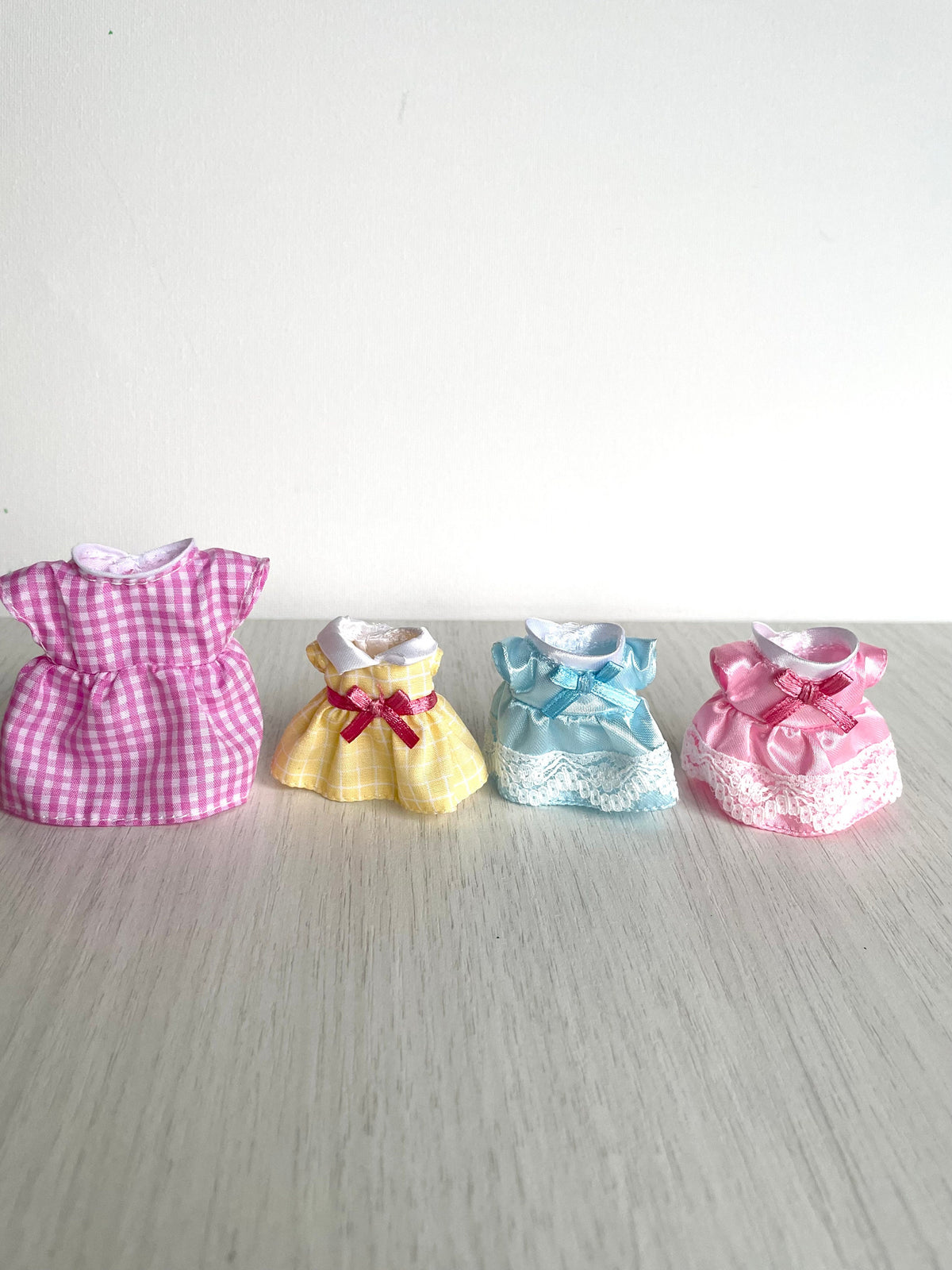 Calico Critters spare clothes dresses, Sylvanian Families outift, you choose! Adult critter dresses brand new out of box, never played with