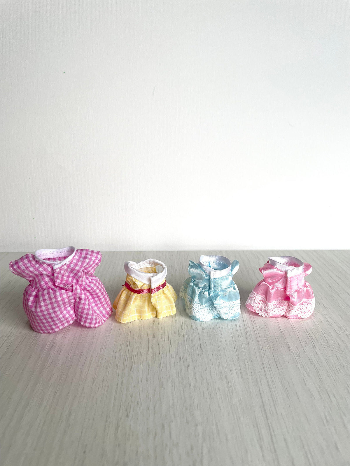 Calico Critters spare clothes dresses, Sylvanian Families outift, you choose! Adult critter dresses brand new out of box, never played with, photo 2