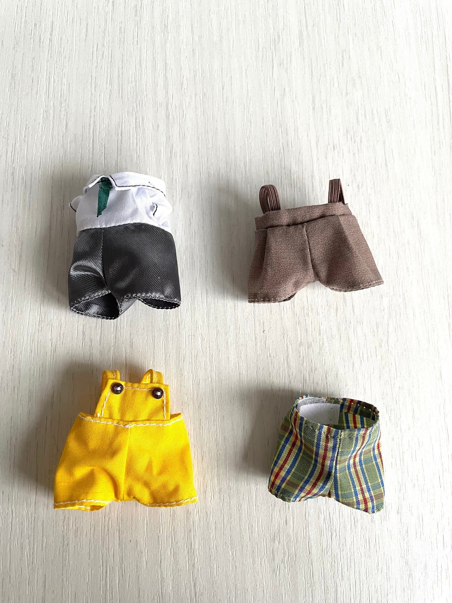 Calico Critters spare adult dad clothing items, Sylvanian Families clothes you choose! Yellow overalls, suit one piece, checkered green and red pants, brown overalls