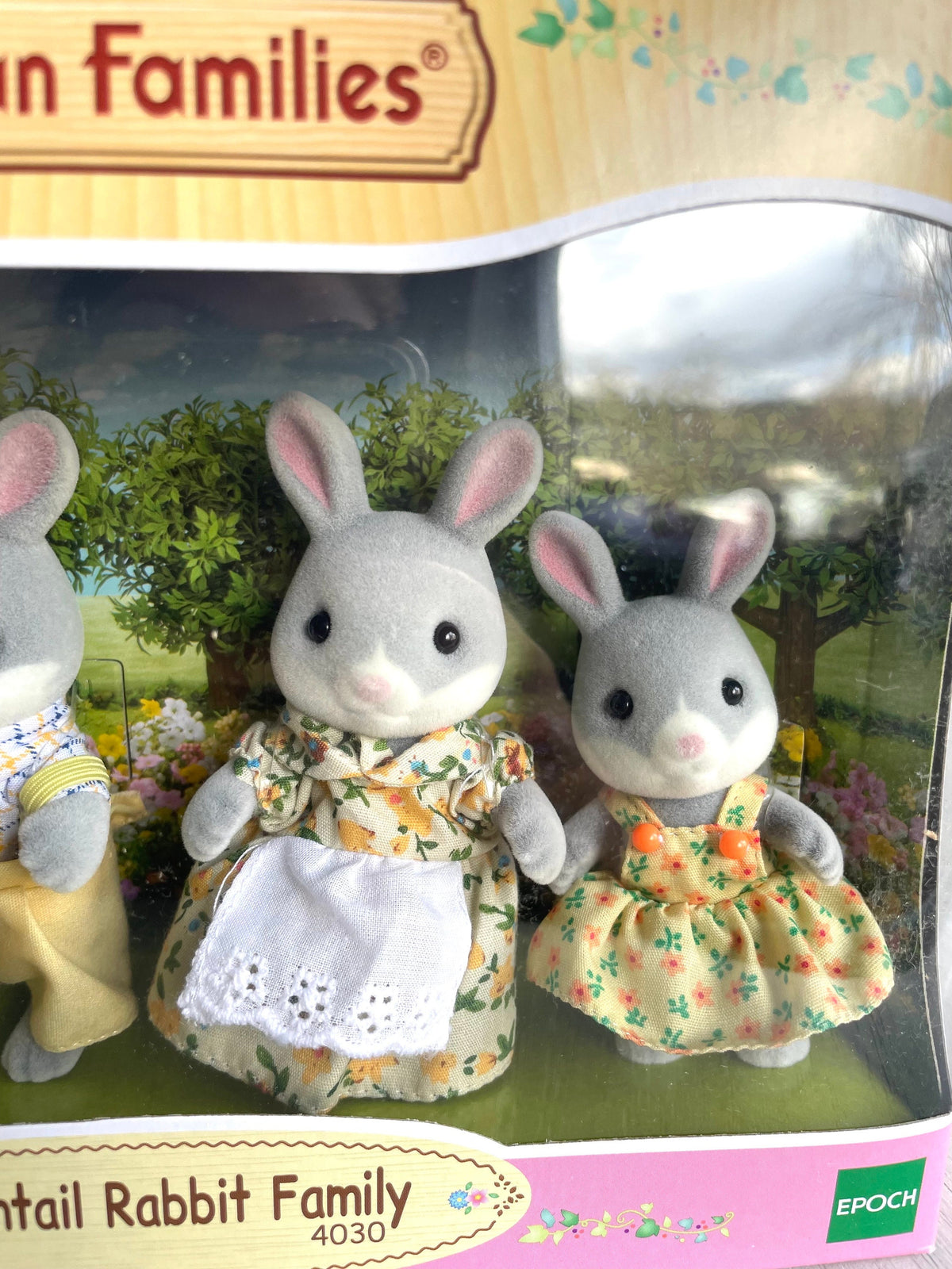 Sylvanian Families Cottontail Rabbit Family New in Unopened Box, Calico Critters Gray Bunny Family, Collector Favourite, photo 2