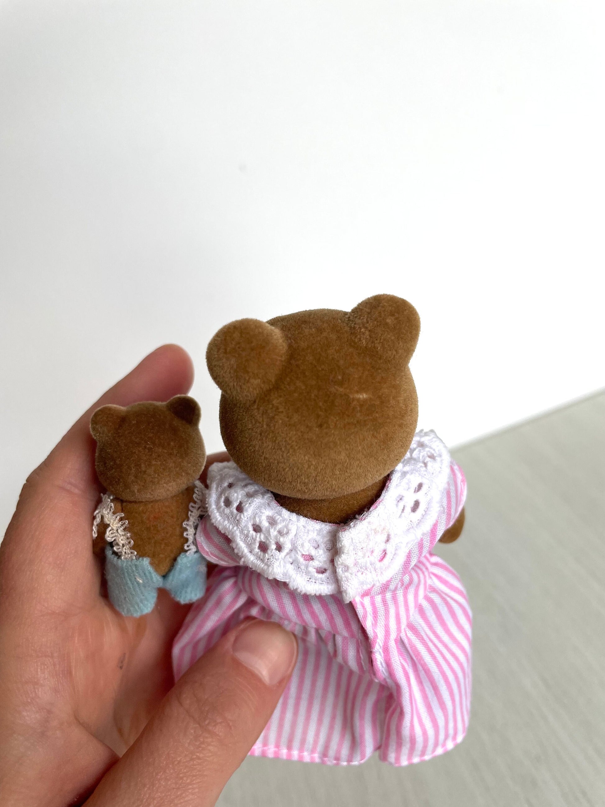 Collectible marmalade bear mother and baby — Sylvanian Families / Calico Critters