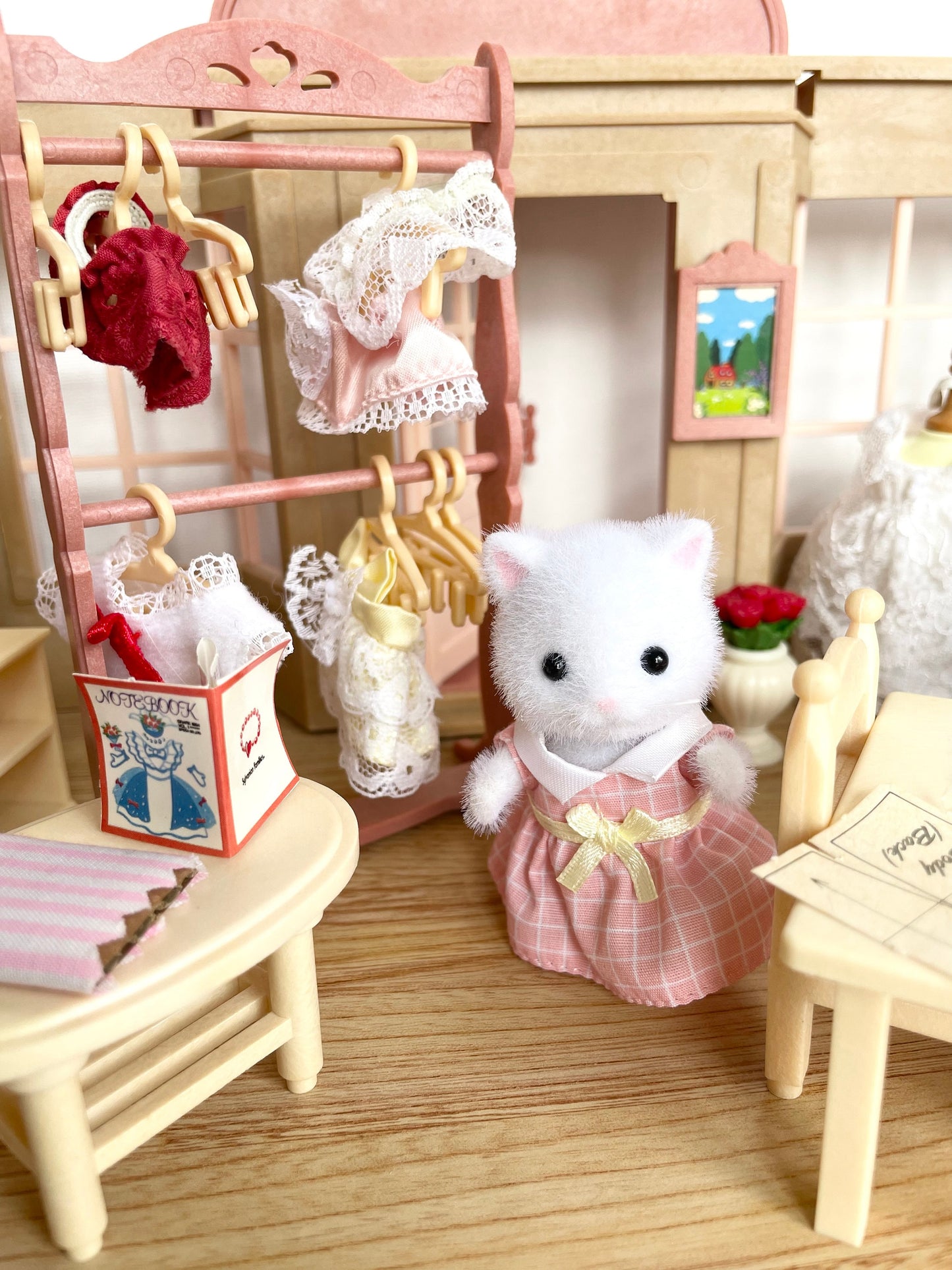 Calico Critters Village Boutique, boxed — Sylvanian Families