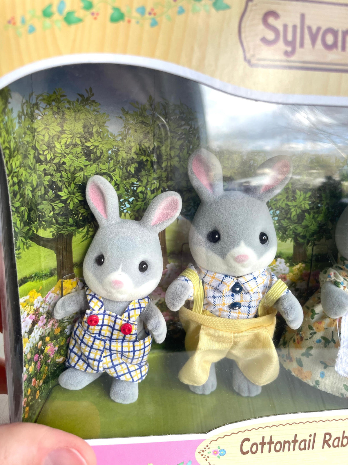 Sylvanian Families Cottontail Rabbit Family New in Unopened Box, Calico Critters Gray Bunny Family, Collector Favourite, photo 3