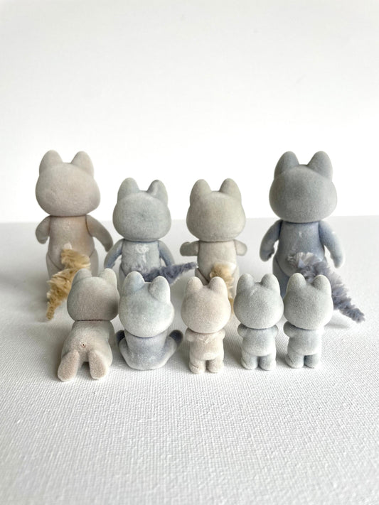 Calico Critters Husky, Individual Family Members, Gray and Blue options — Sylvanian Families