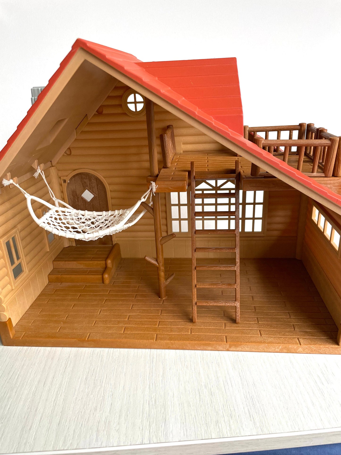 Log Cabin detail