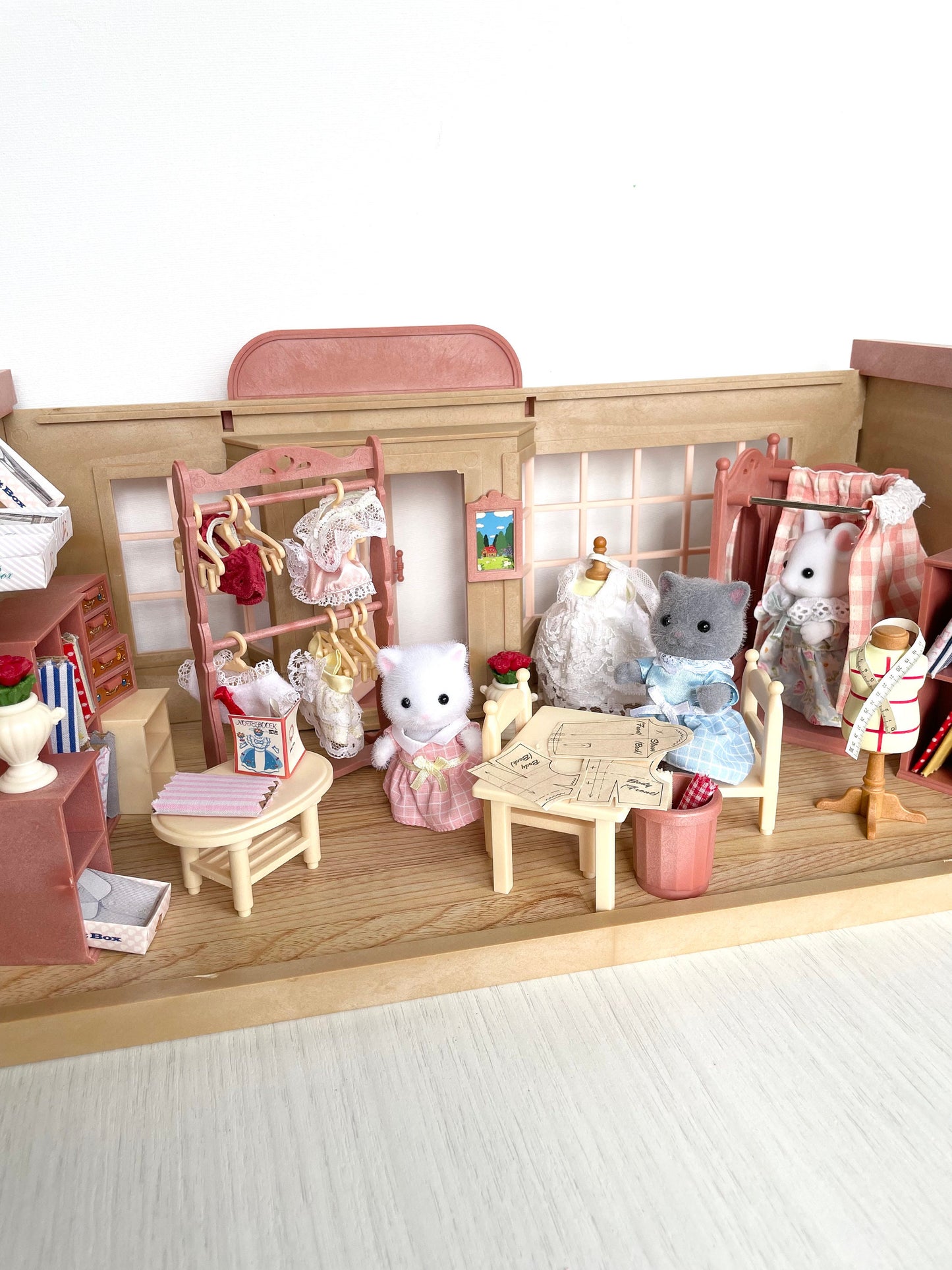 Calico Critters Village Boutique, boxed — Sylvanian Families