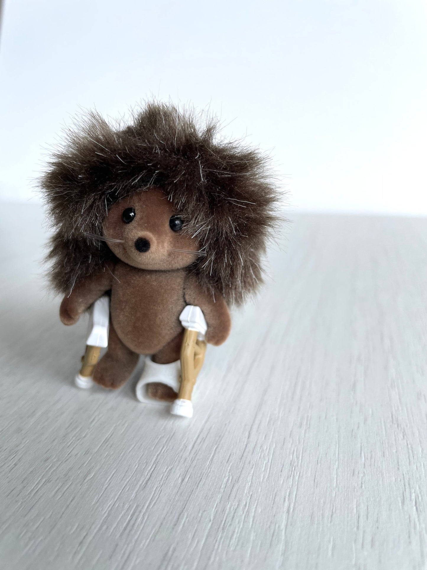 Get well soon gift, cast and crutches miniature hedgehog forest animal, Calico Critters spare parts for hospital, broken leg figurine — Sylvanian Families