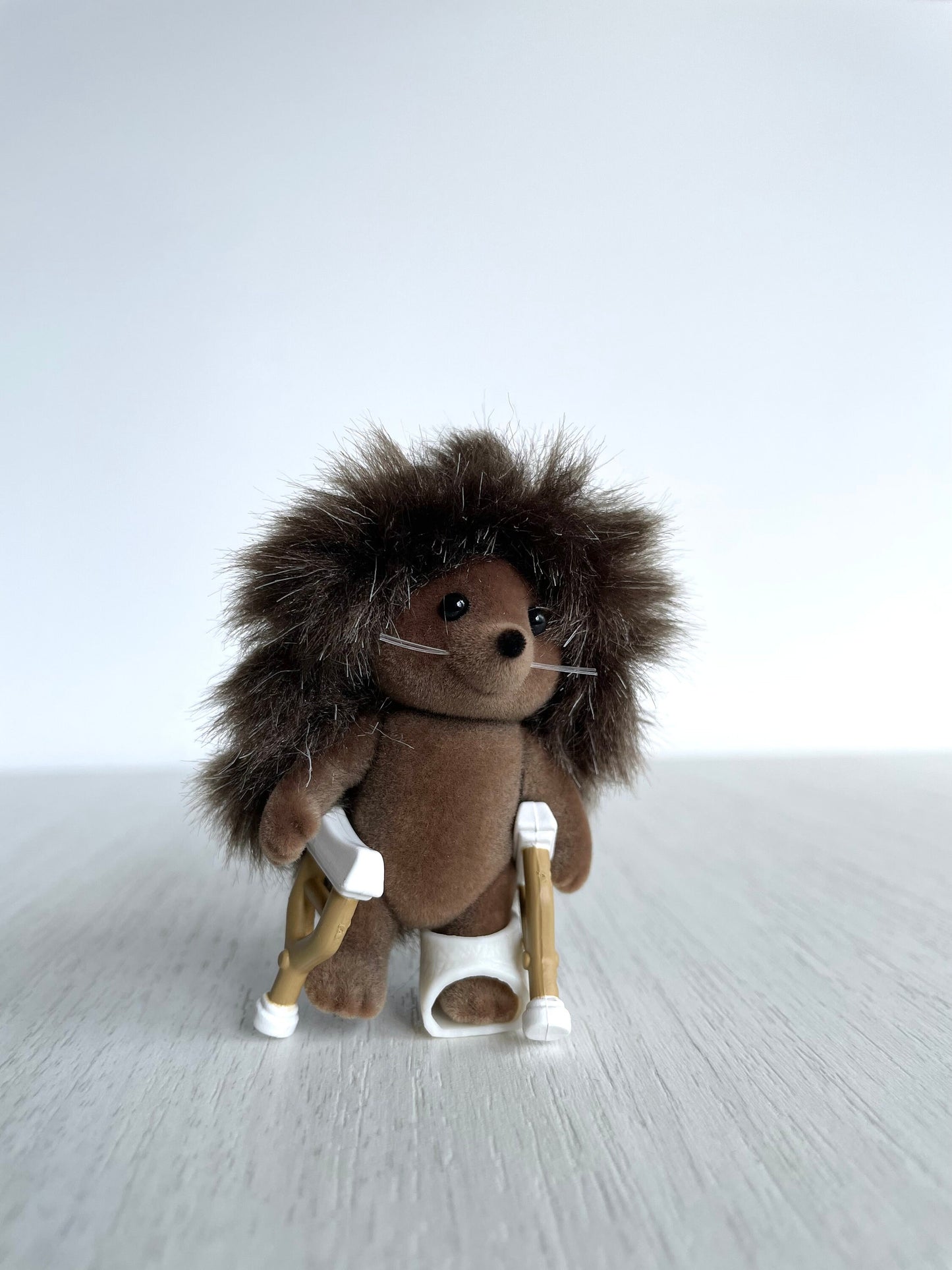 Get well soon gift, cast and crutches miniature hedgehog forest animal, Calico Critters spare parts for hospital, broken leg figurine — Sylvanian Families