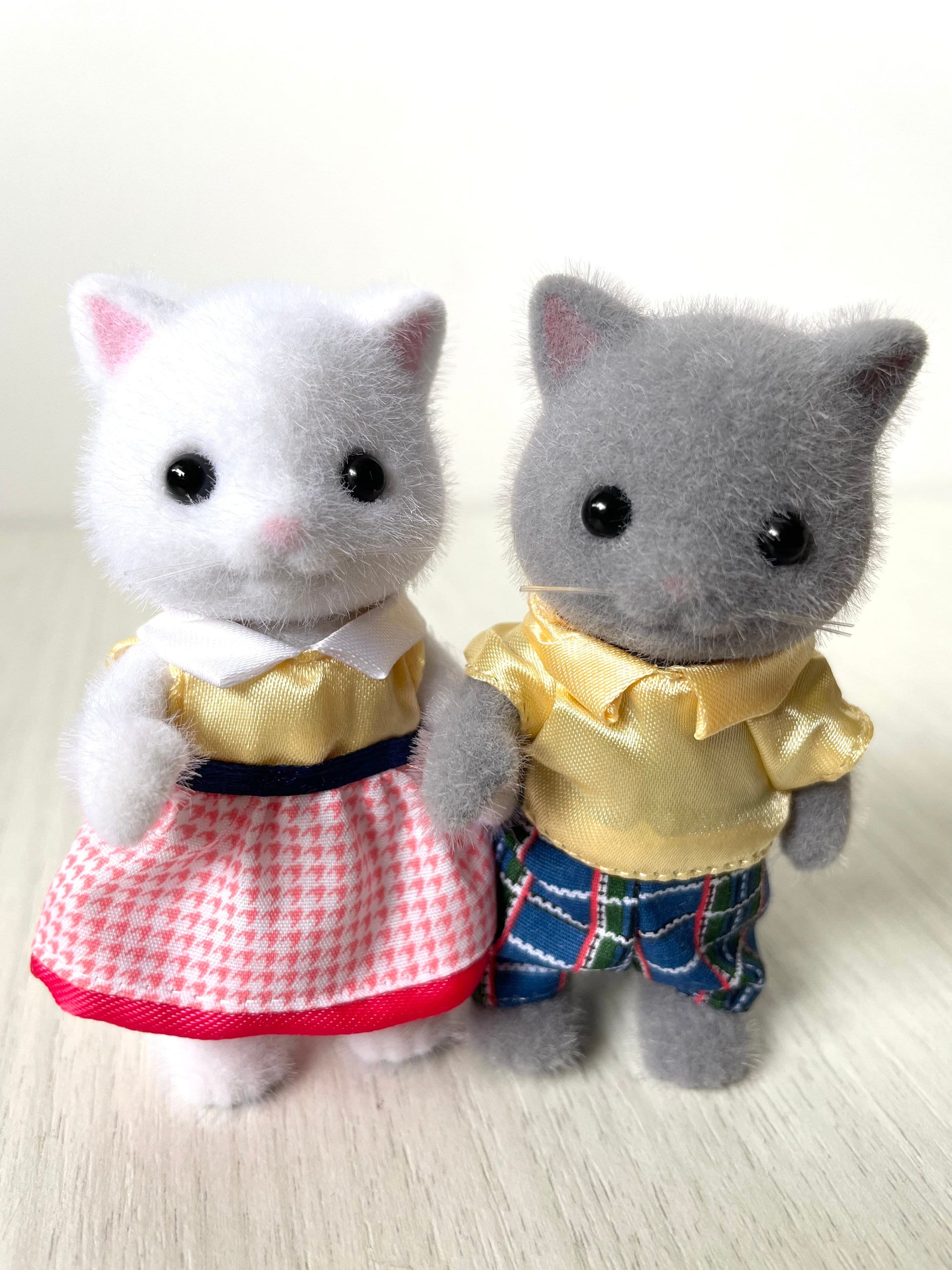 Love is Love Calico Critters grey persian cat with white kitty in matching yellow outfits and 50's style dress, cute custom critter couple!