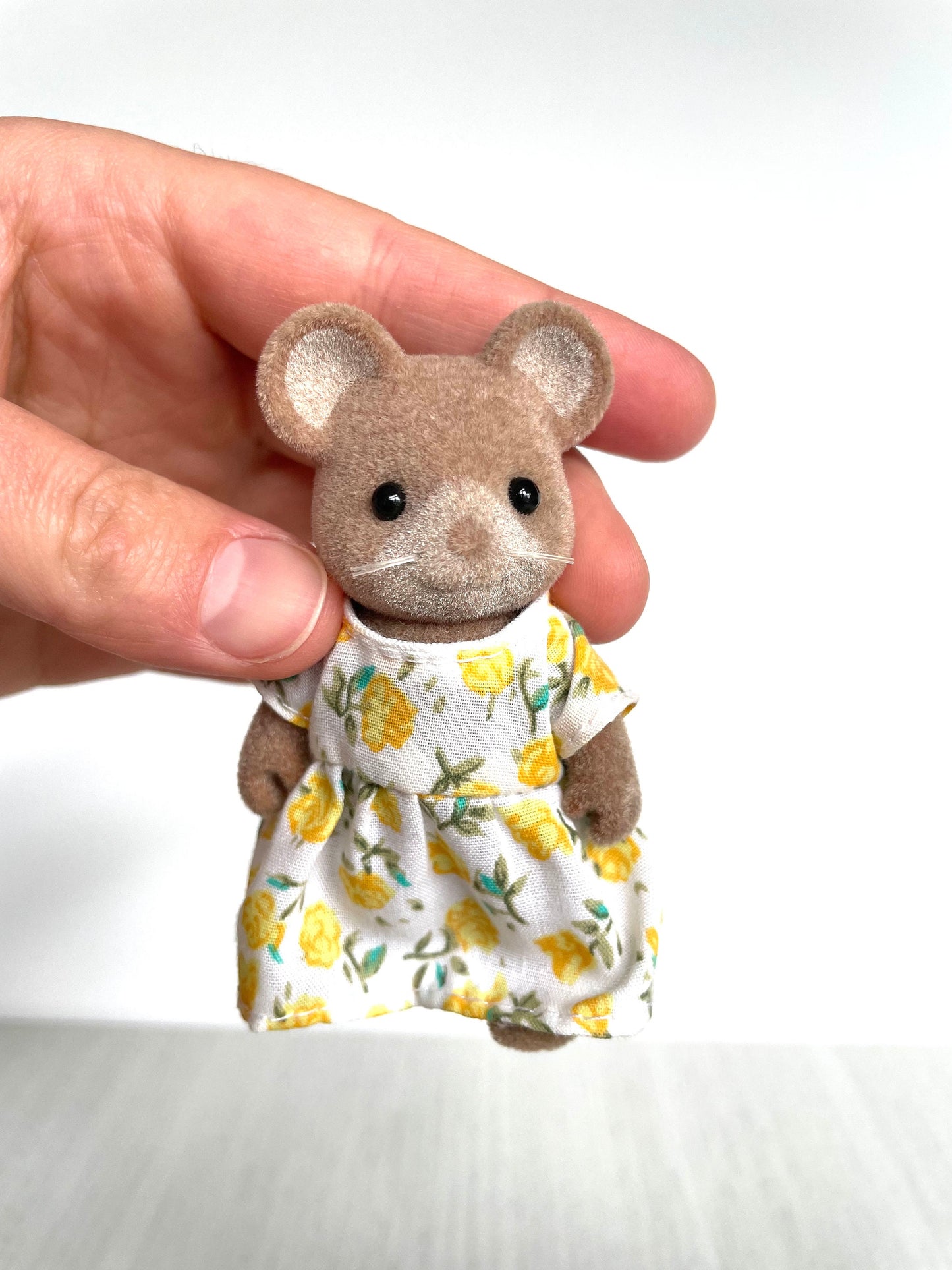 Vintage Norwood mouse family flocking detail — Sylvanian Families / Calico Critters